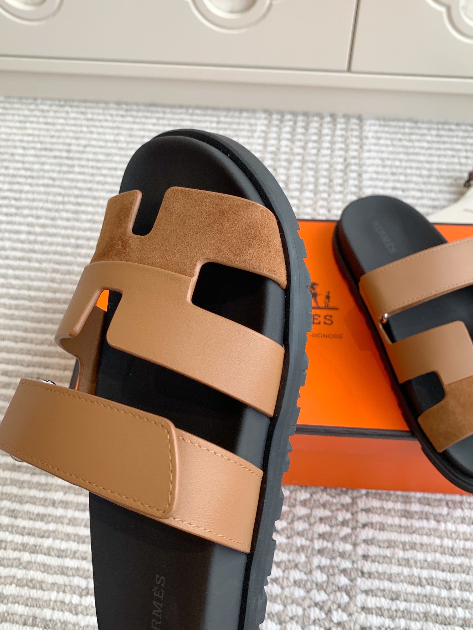 LuxluxHouse Best Quality Women Shoes Hermes