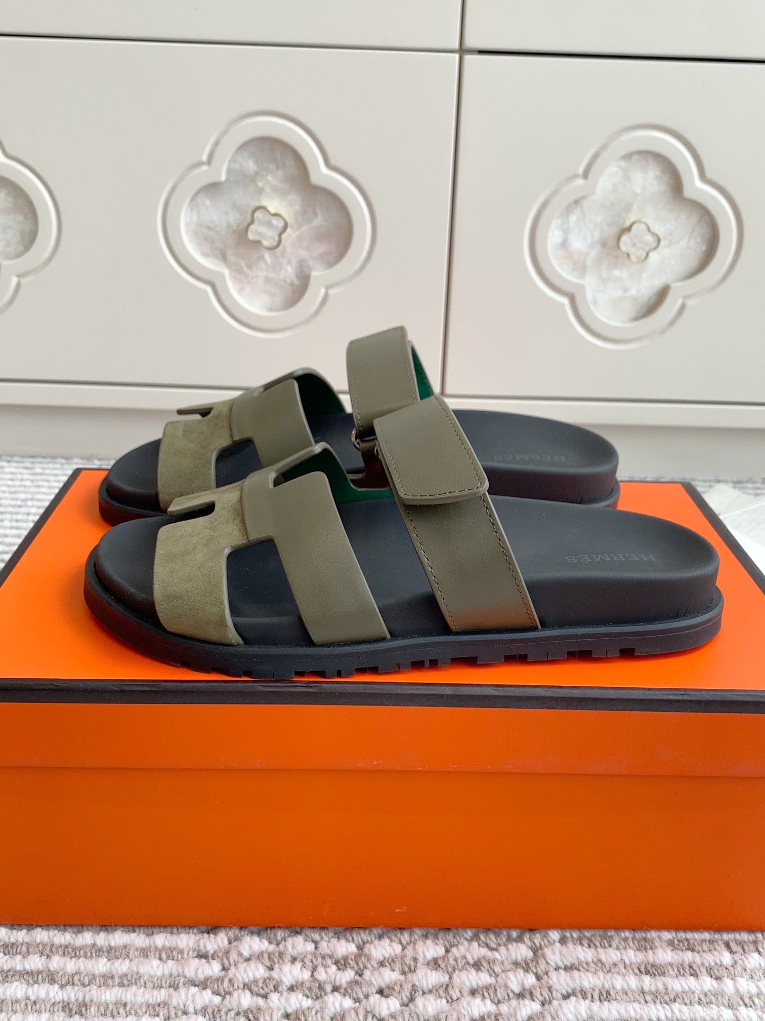 LuxluxHouse Best Quality Women Shoes Hermes