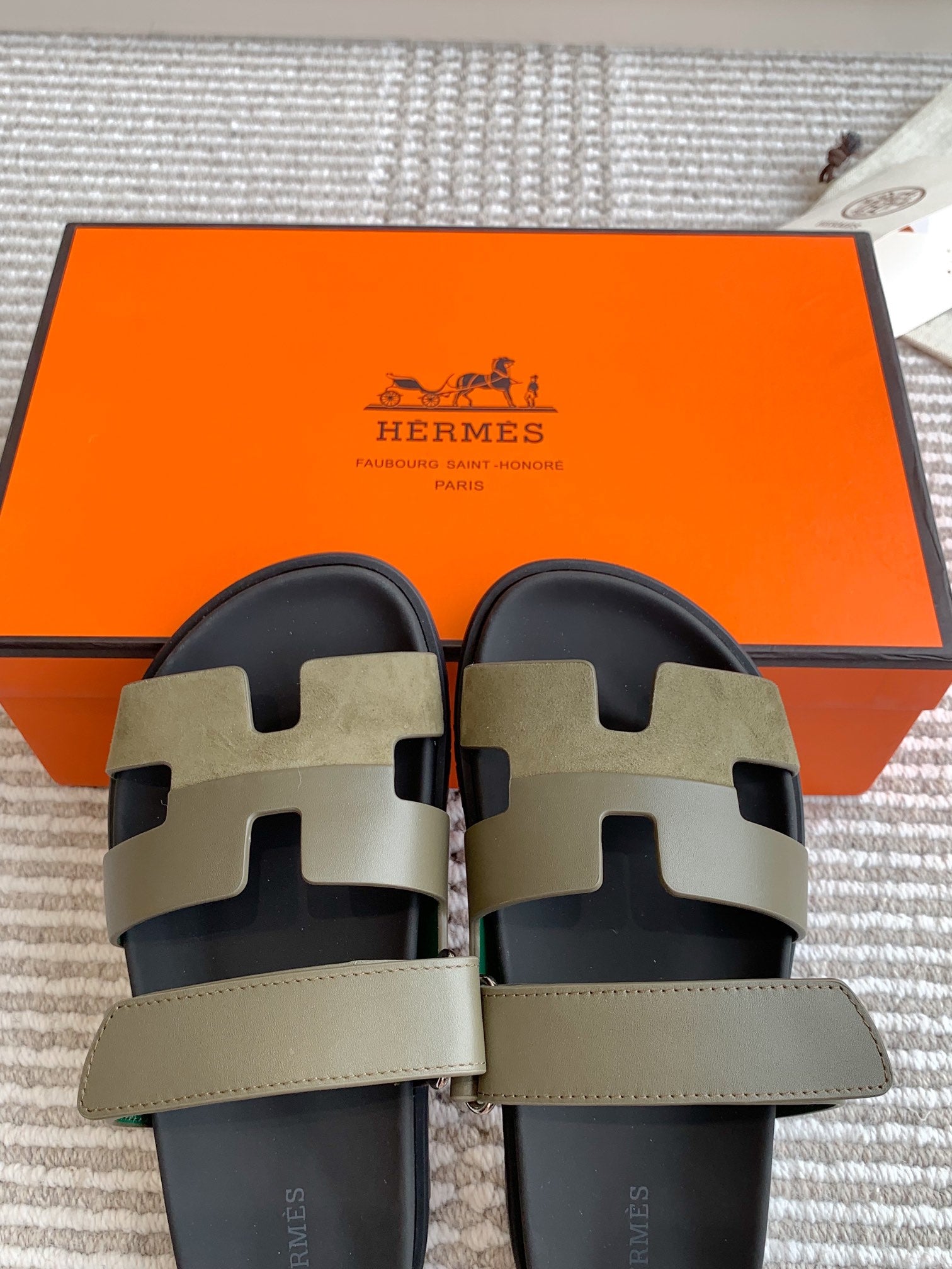 LuxluxHouse Best Quality Women Shoes Hermes
