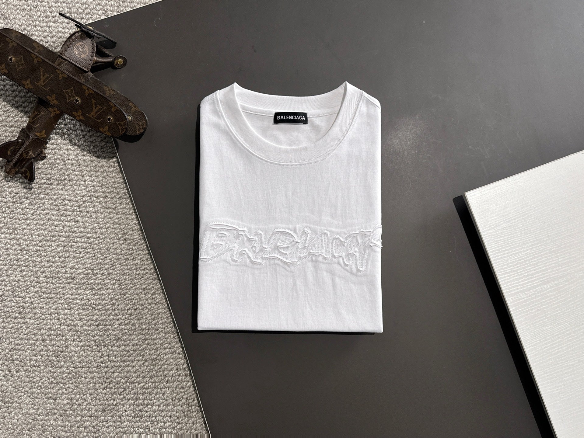 LuxluxHouse Best Quality Clothes Balenciaga T-shirt