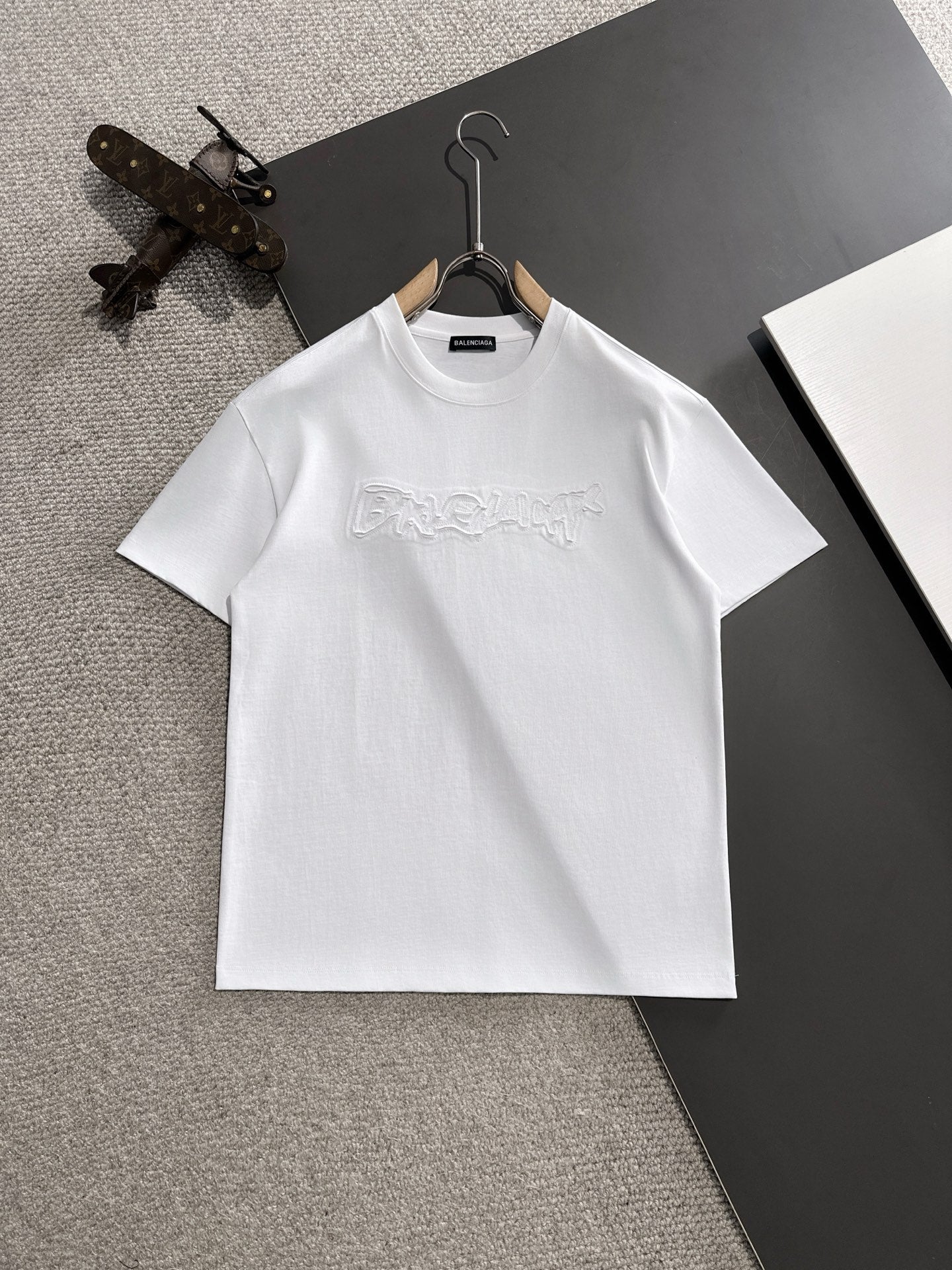 LuxluxHouse Best Quality Clothes Balenciaga T-shirt