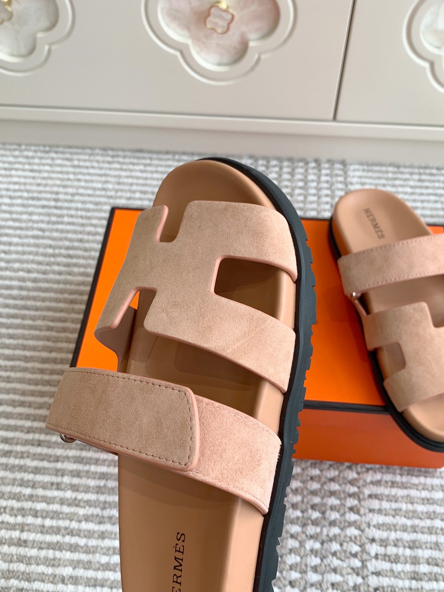 LuxluxHouse Best Quality Women Shoes Hermes