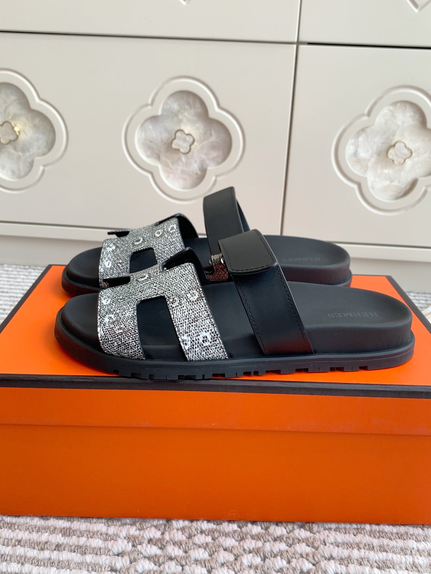 LuxluxHouse Best Quality Women Shoes Hermes
