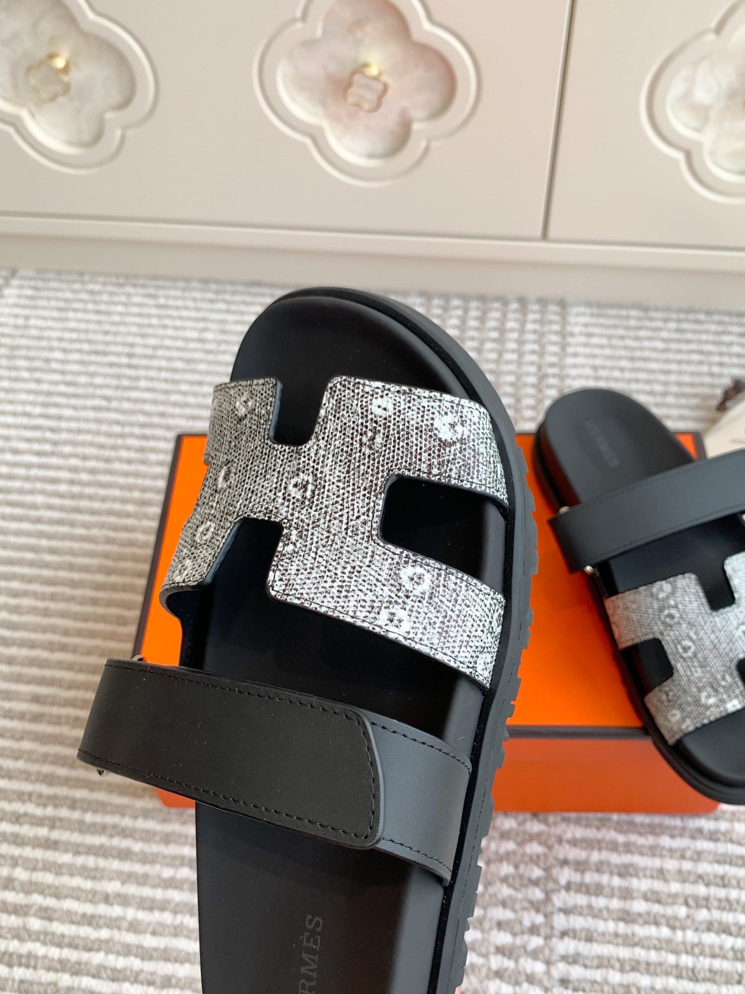 LuxluxHouse Best Quality Women Shoes Hermes