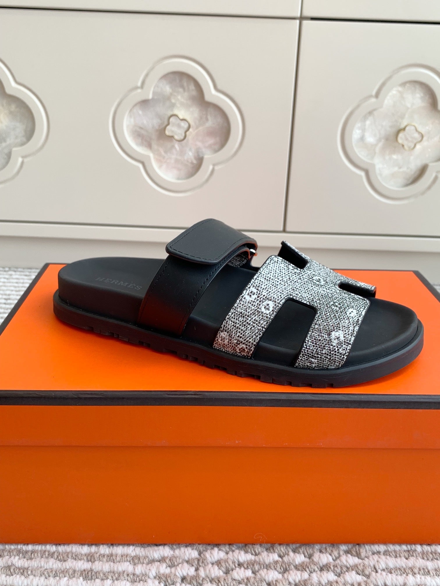 LuxluxHouse Best Quality Women Shoes Hermes