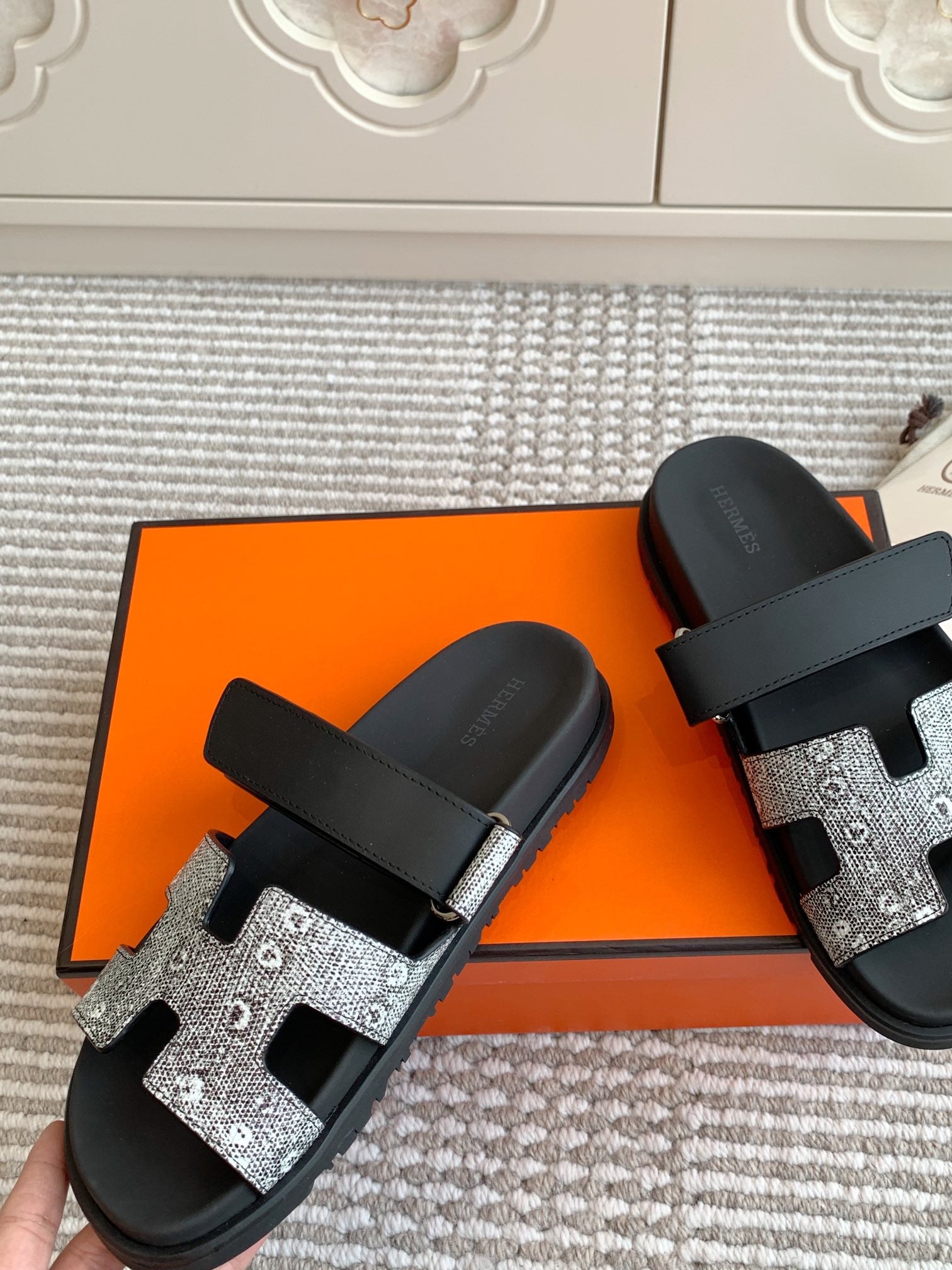 LuxluxHouse Best Quality Women Shoes Hermes