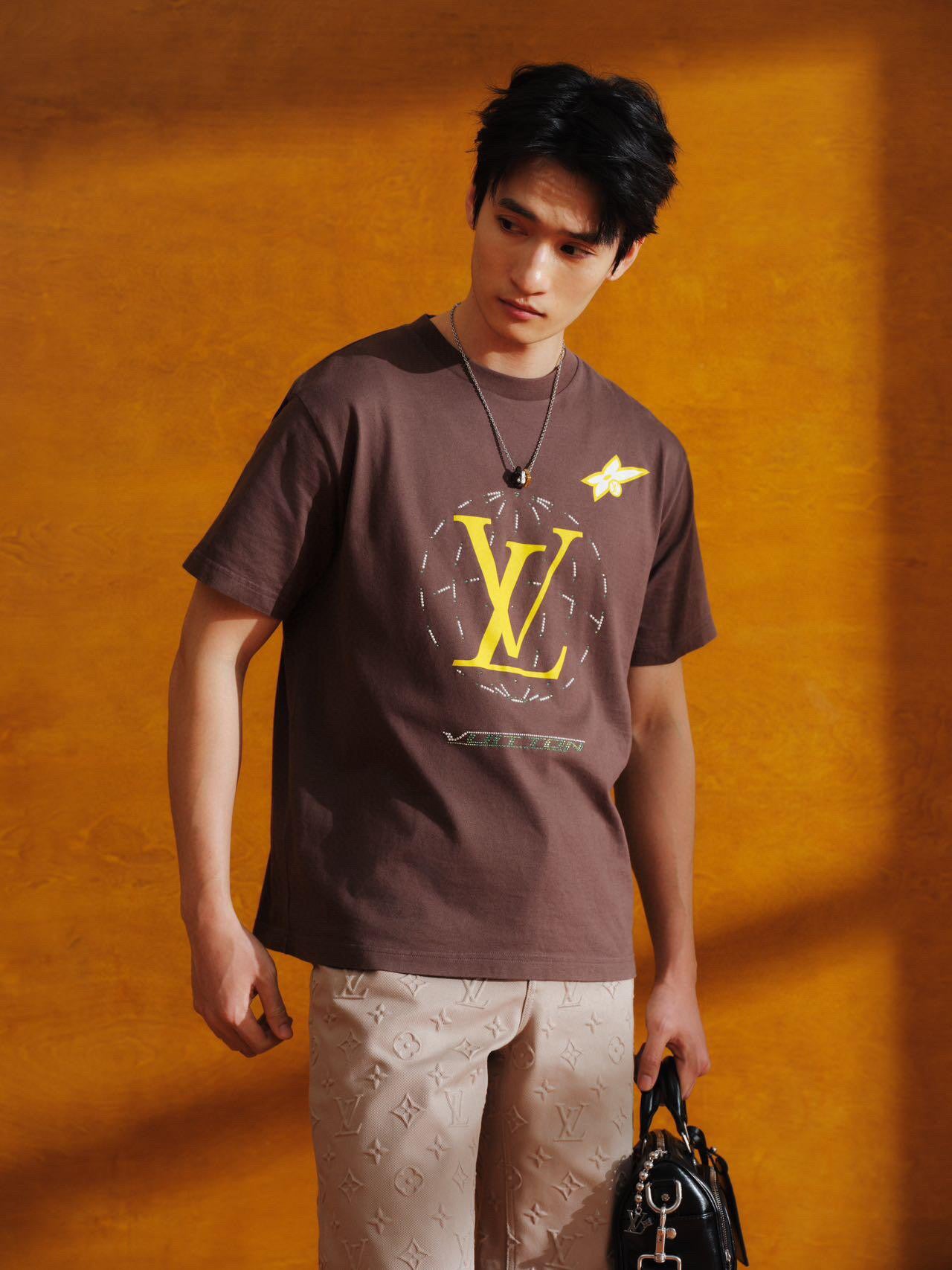 LuxluxHouse Best Quality Clothes T-shirt Louis Vuitton