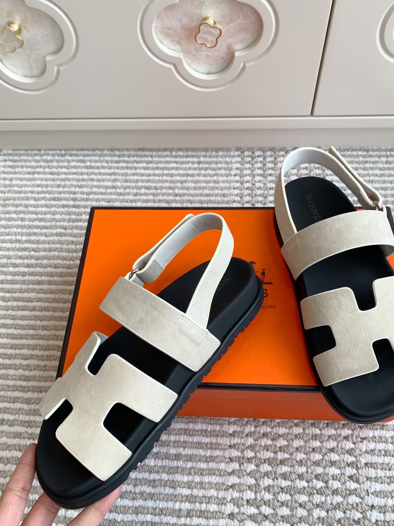 LuxluxHouse Best Quality Women Shoes Hermes