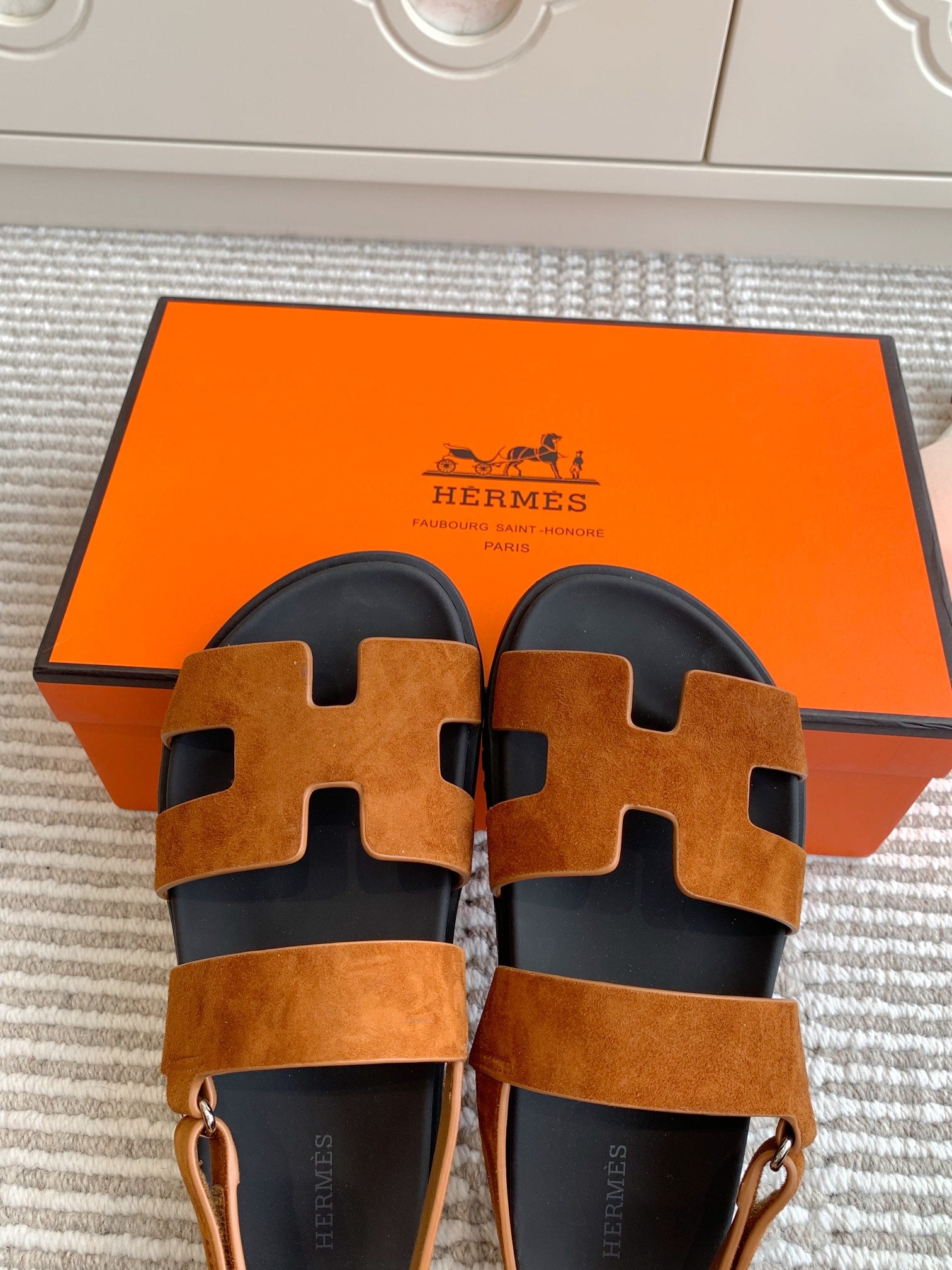 LuxluxHouse Best Quality Women Shoes Hermes