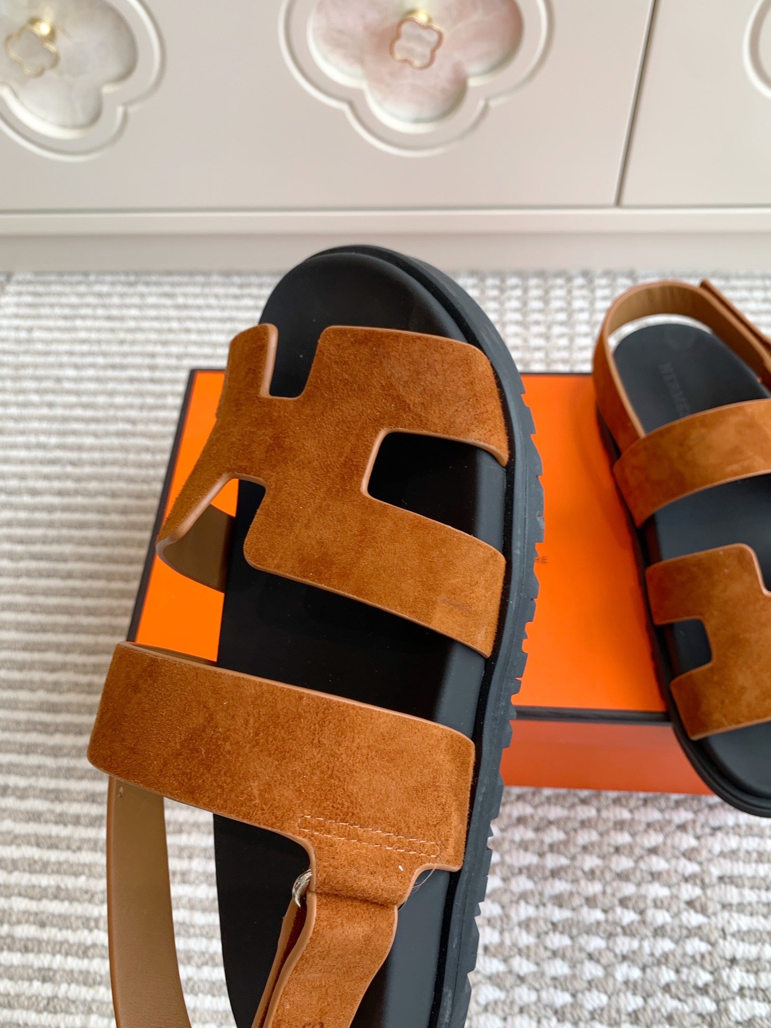 LuxluxHouse Best Quality Women Shoes Hermes