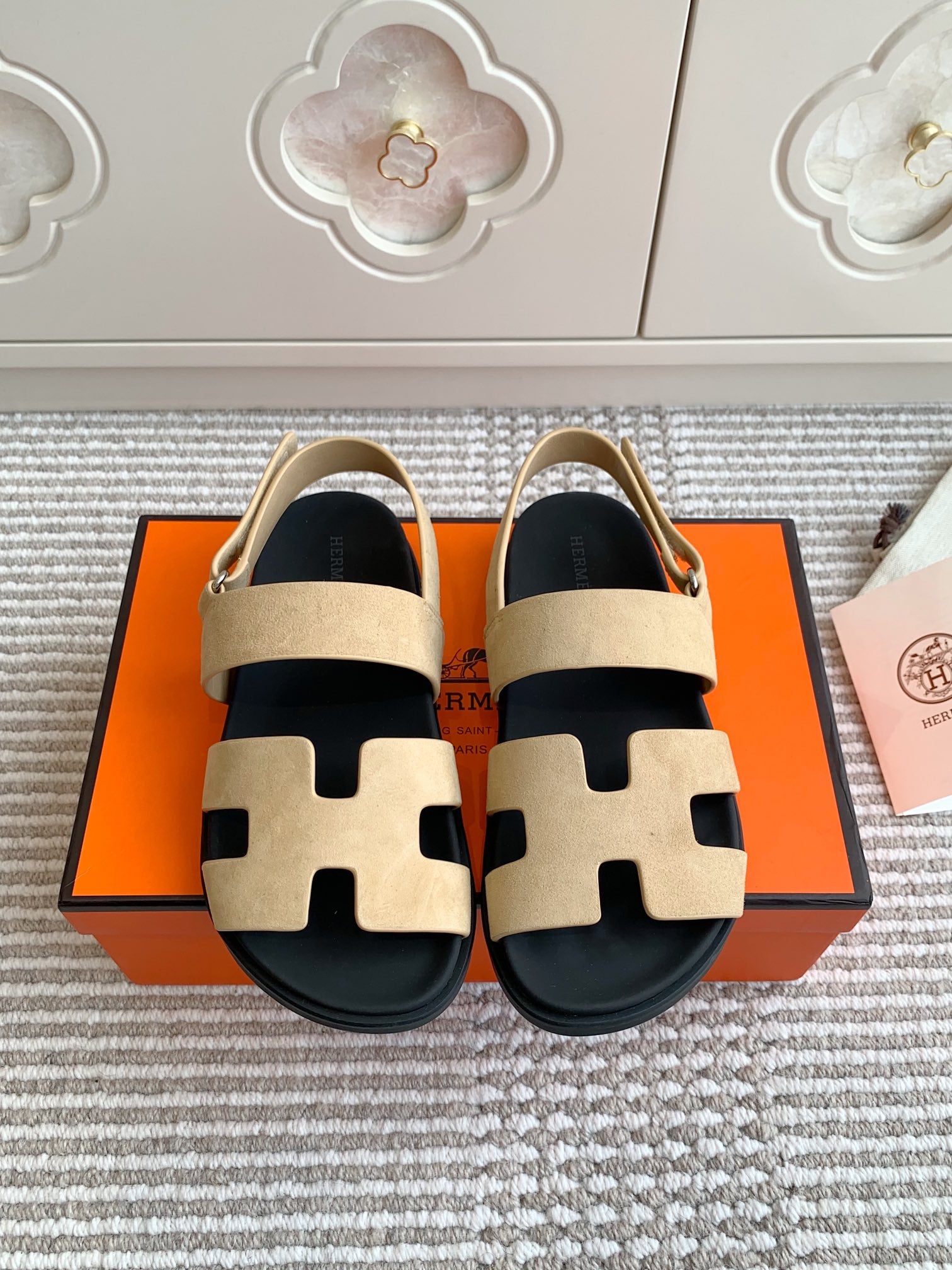 LuxluxHouse Best Quality Women Shoes Hermes