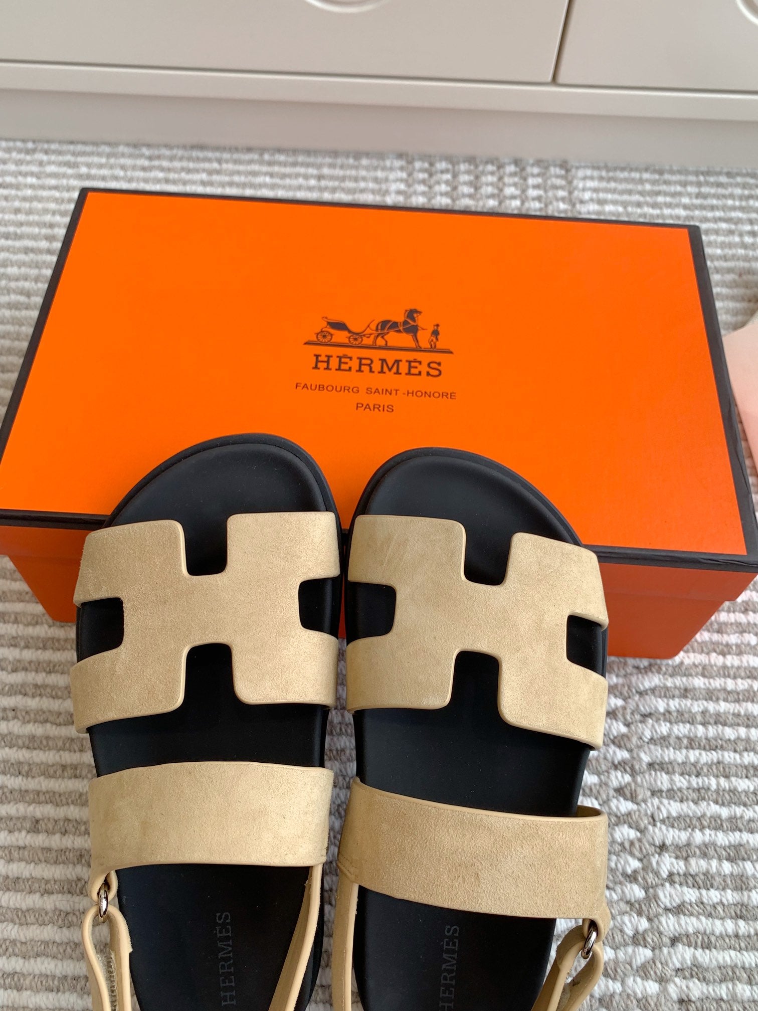 LuxluxHouse Best Quality Women Shoes Hermes