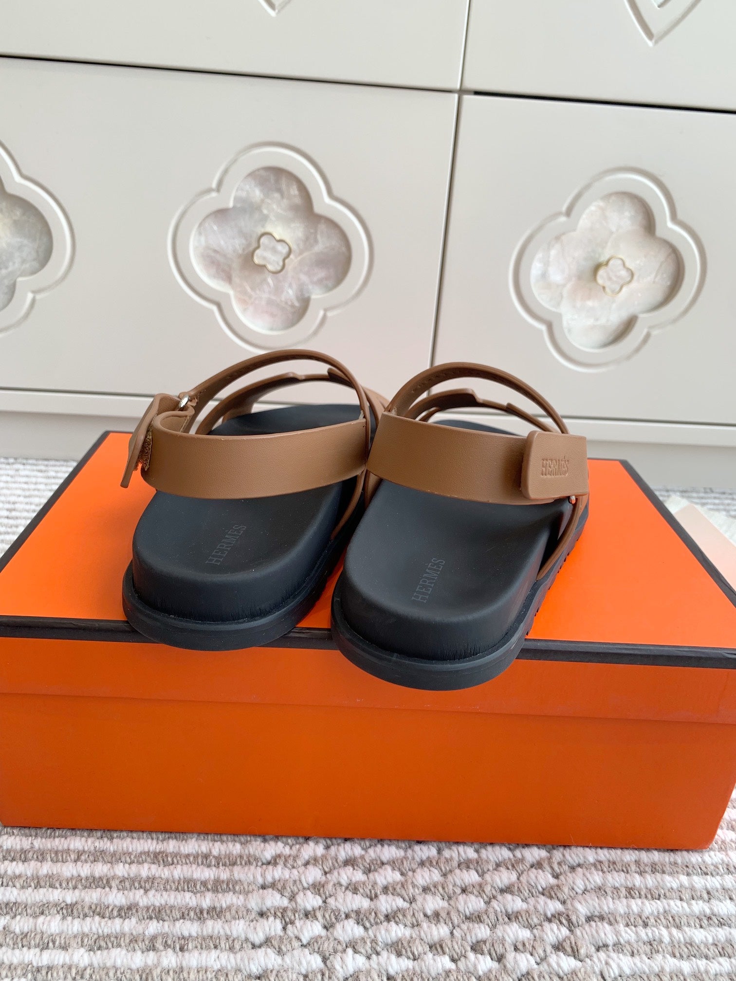 LuxluxHouse Best Quality Women Shoes Hermes