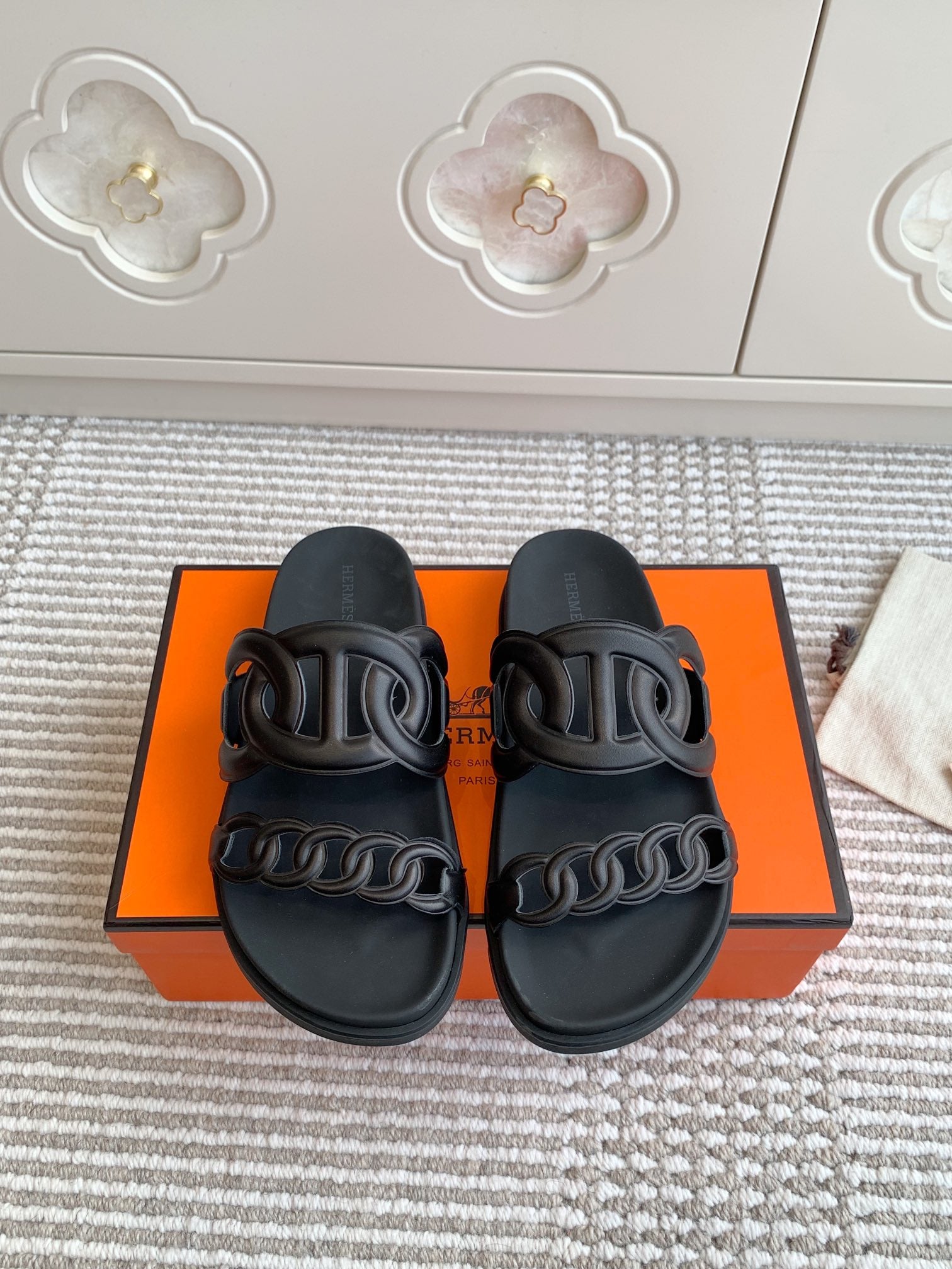 LuxluxHouse Best Quality Women Shoes Hermes