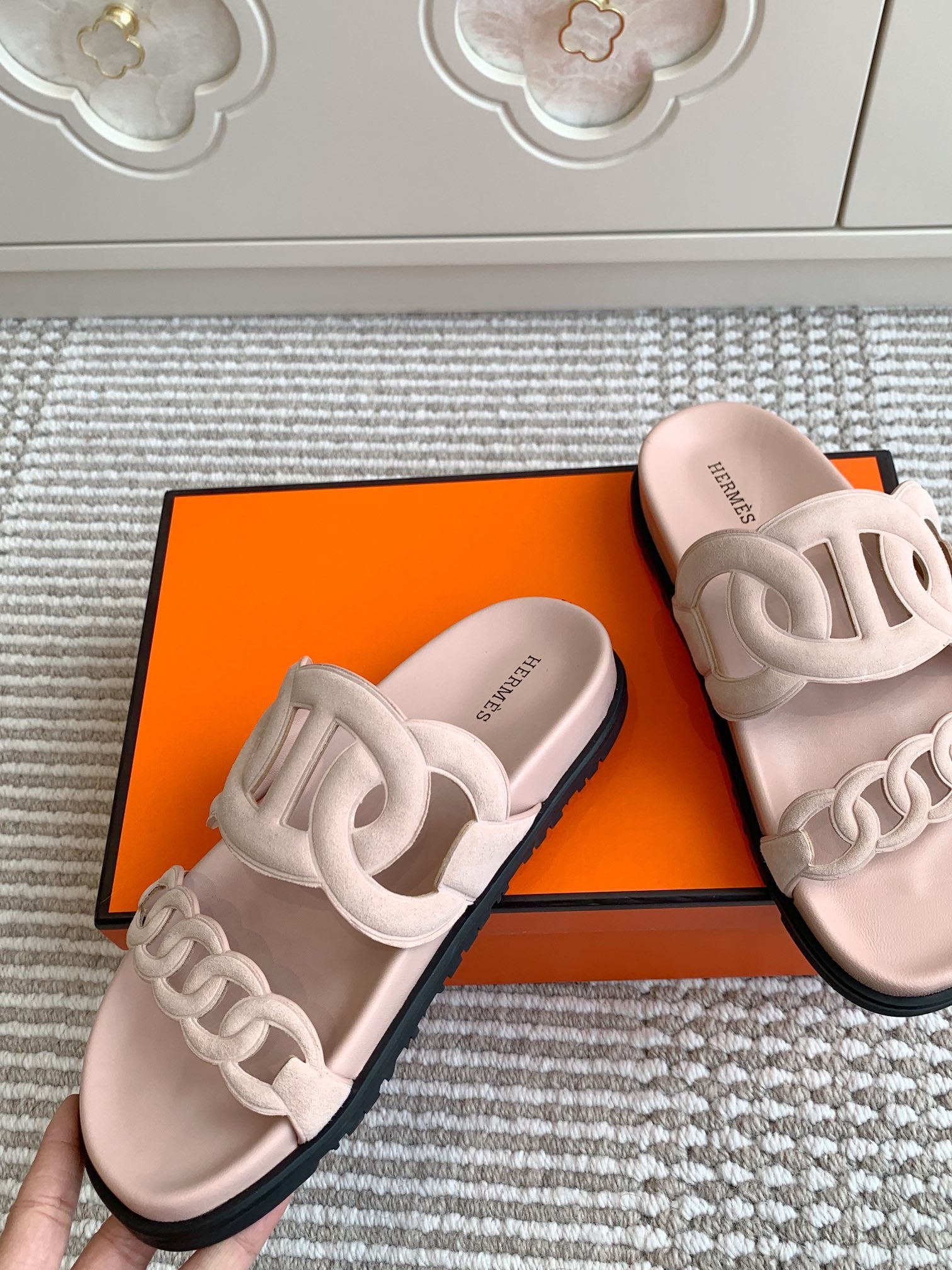 LuxluxHouse Best Quality Women Shoes Hermes