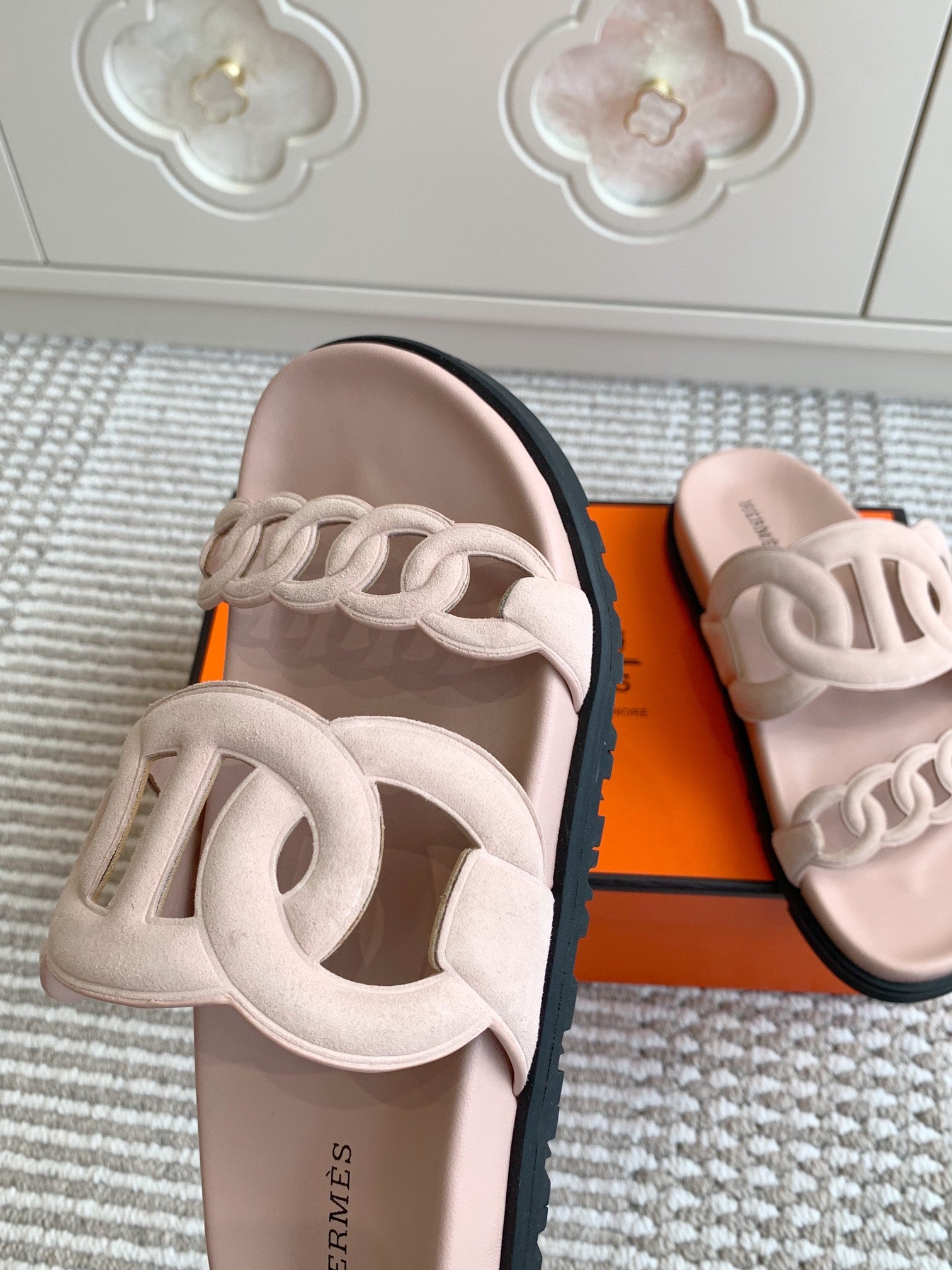 LuxluxHouse Best Quality Women Shoes Hermes