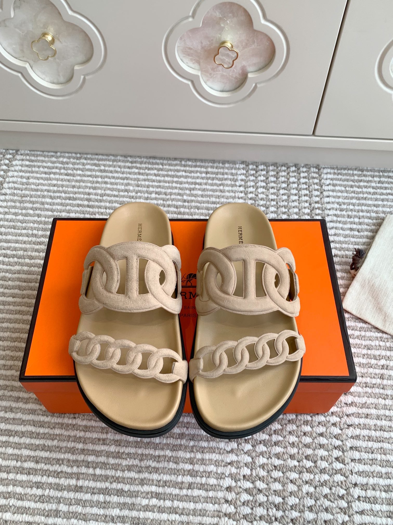 LuxluxHouse Best Quality Women Shoes Hermes