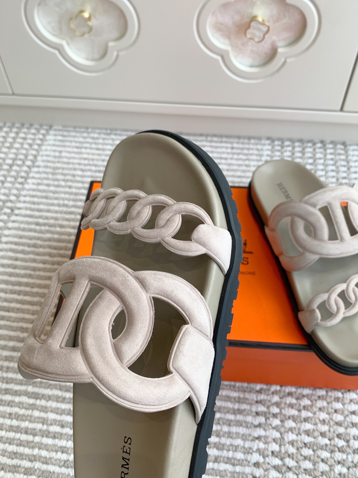 LuxluxHouse Best Quality Women Shoes Hermes