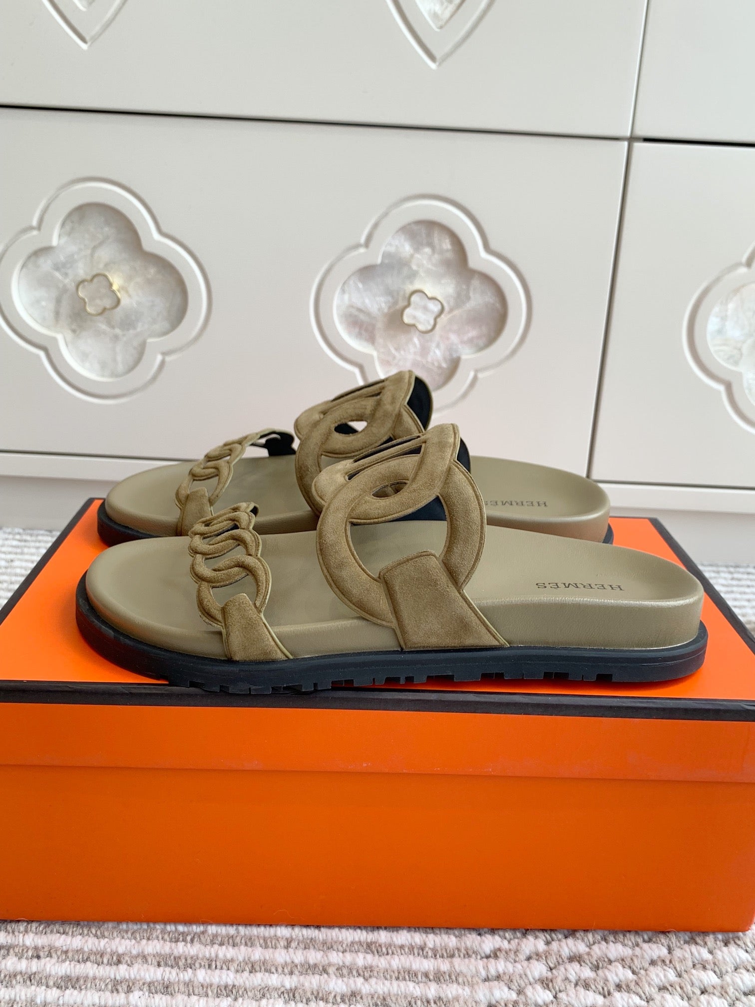 LuxluxHouse Best Quality Women Shoes Hermes