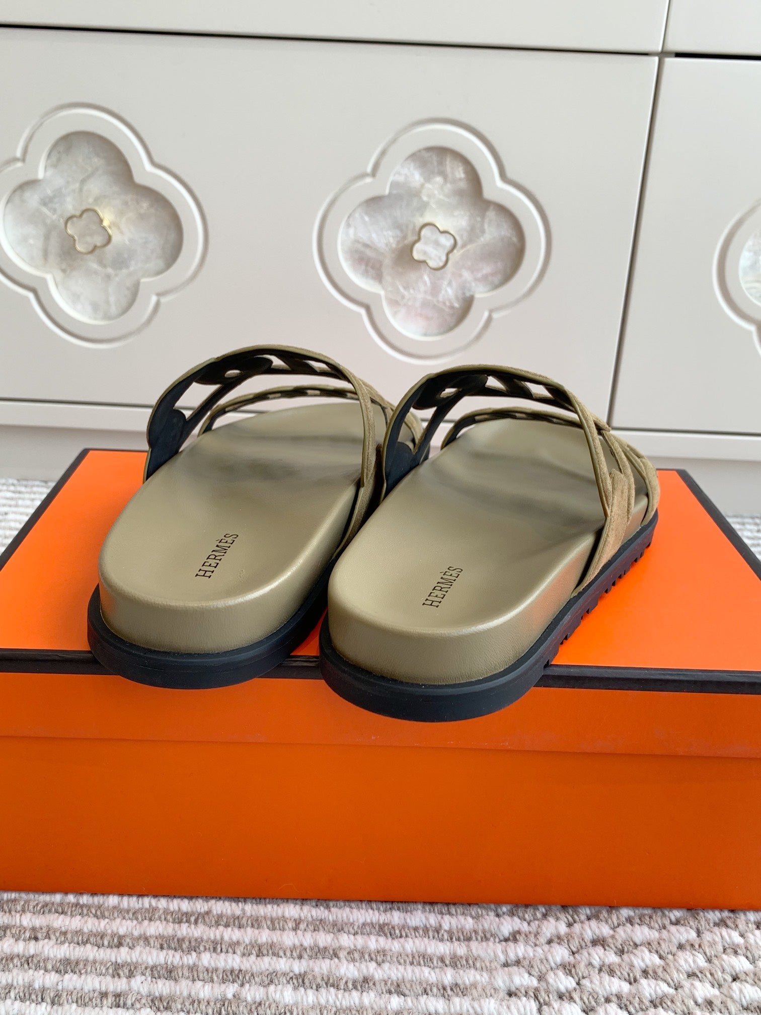 LuxluxHouse Best Quality Women Shoes Hermes