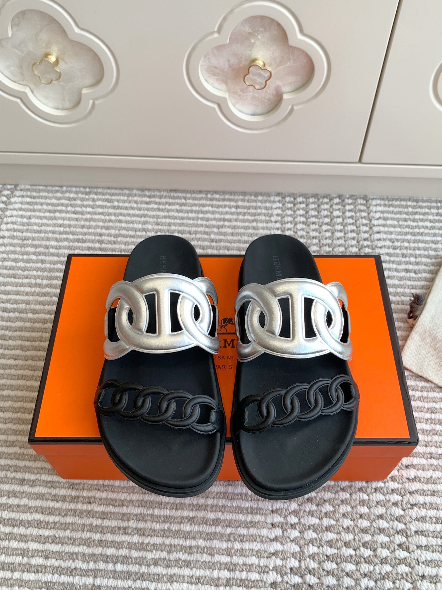 LuxluxHouse Best Quality Women Shoes Hermes