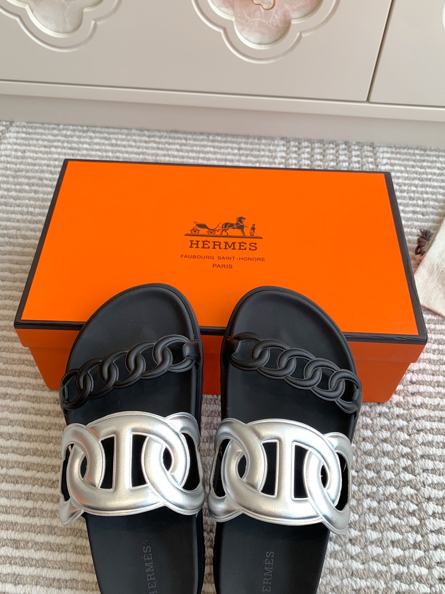 LuxluxHouse Best Quality Women Shoes Hermes