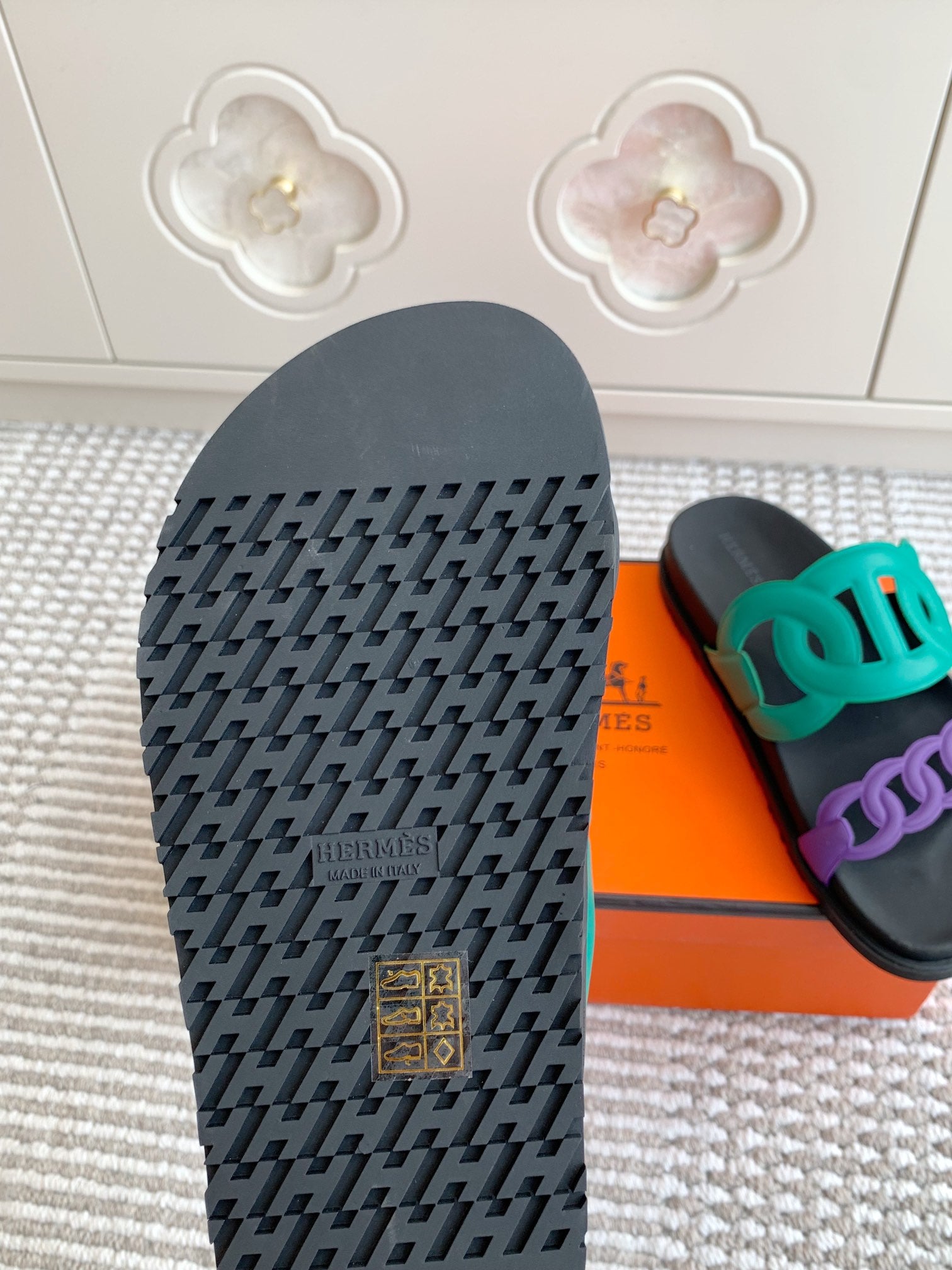 LuxluxHouse Best Quality Women Shoes Hermes