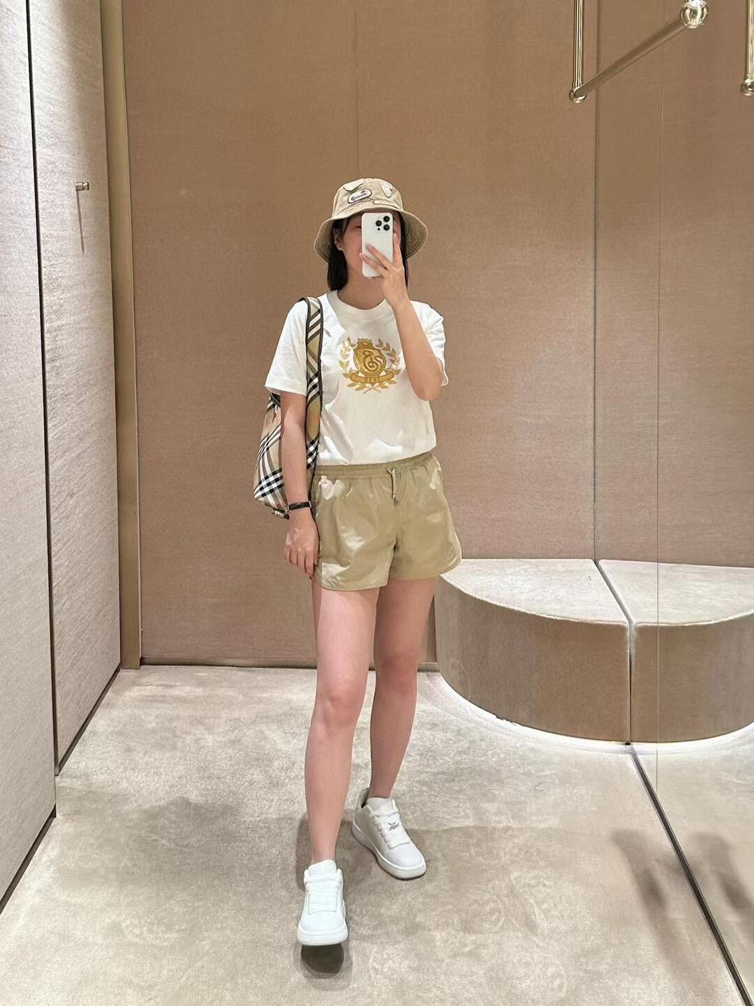 LuxluxHouse Best Quality Clothes Burberry T-shirt