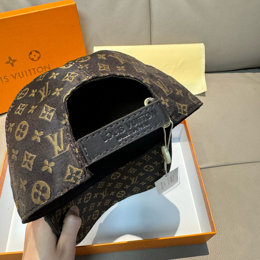 LuxluxHouse Best Quality Caps Louis Vuitton