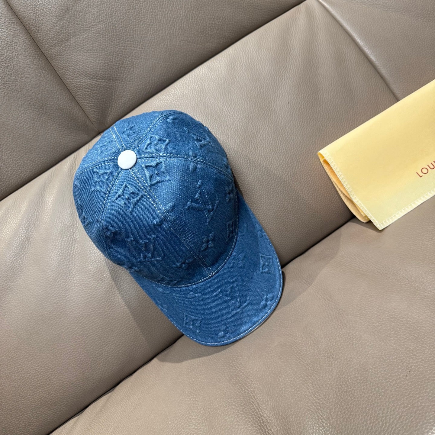 LuxluxHouse Best Quality Caps Louis Vuitton