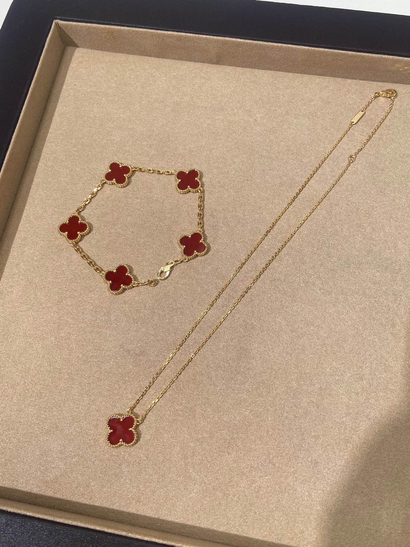 LuxluxHouse Best Quality Accessories Van Cleef & Arpels