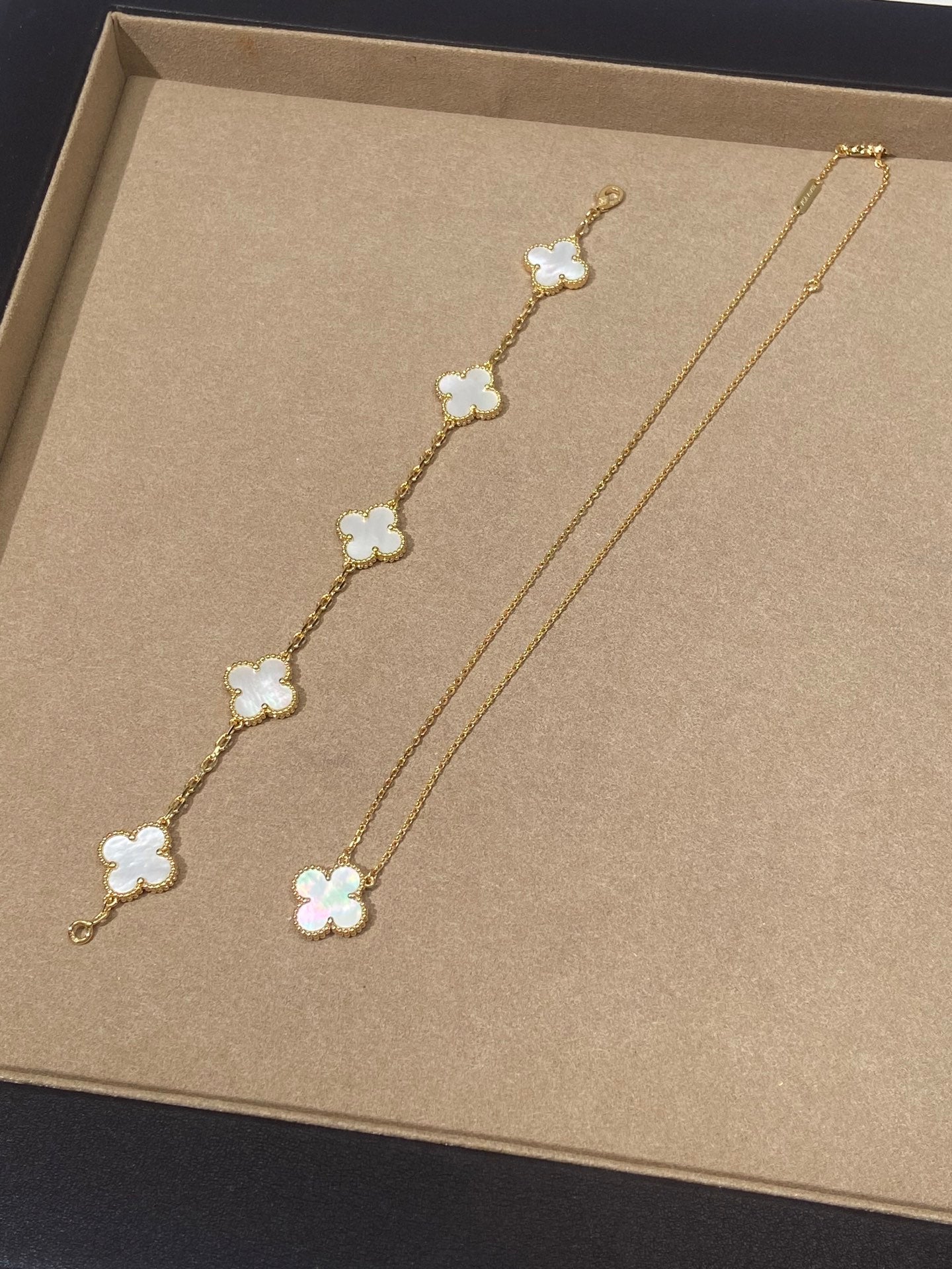 LuxluxHouse Best Quality Accessories Van Cleef & Arpels