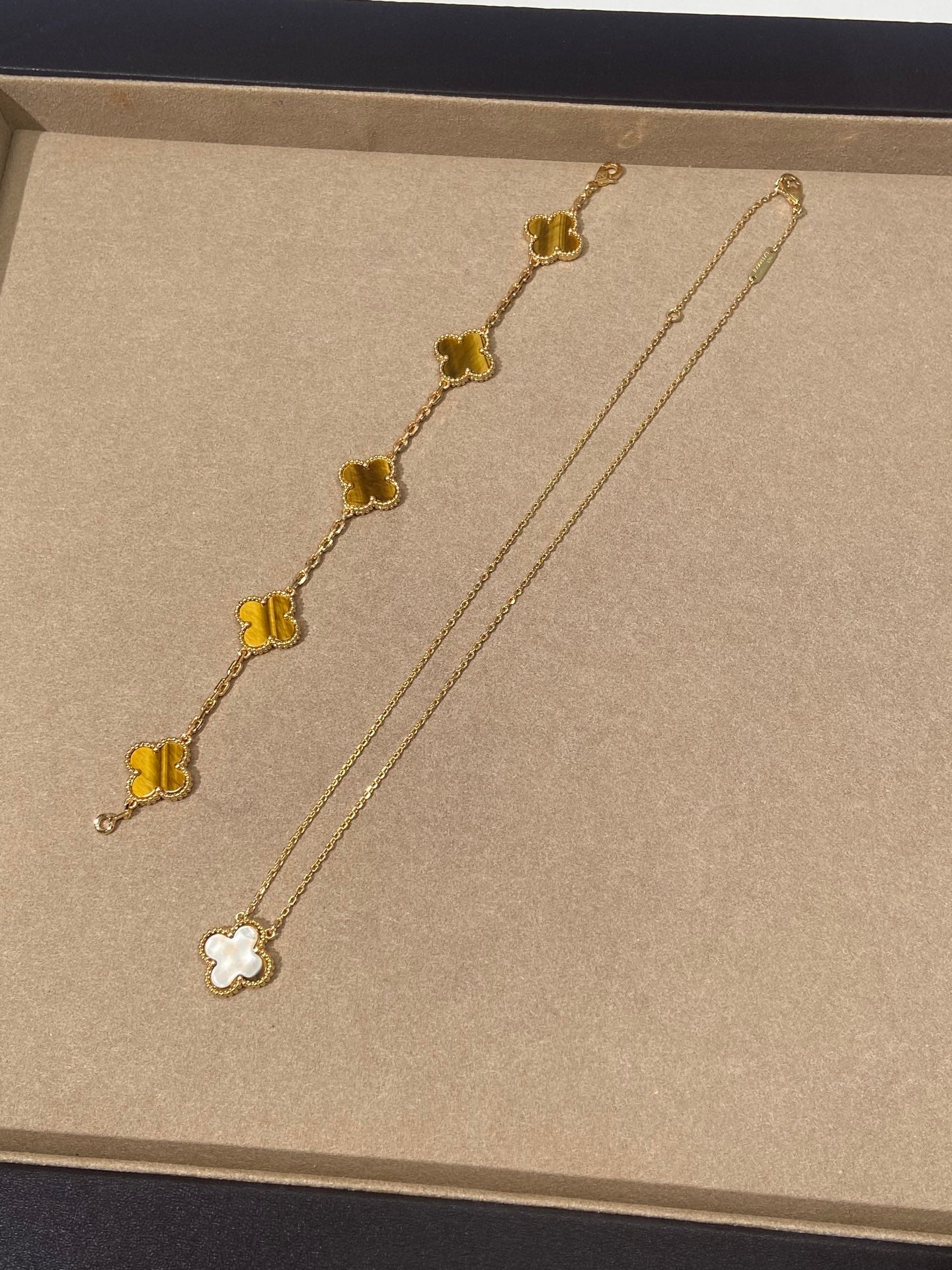 LuxluxHouse Best Quality Accessories Van Cleef & Arpels