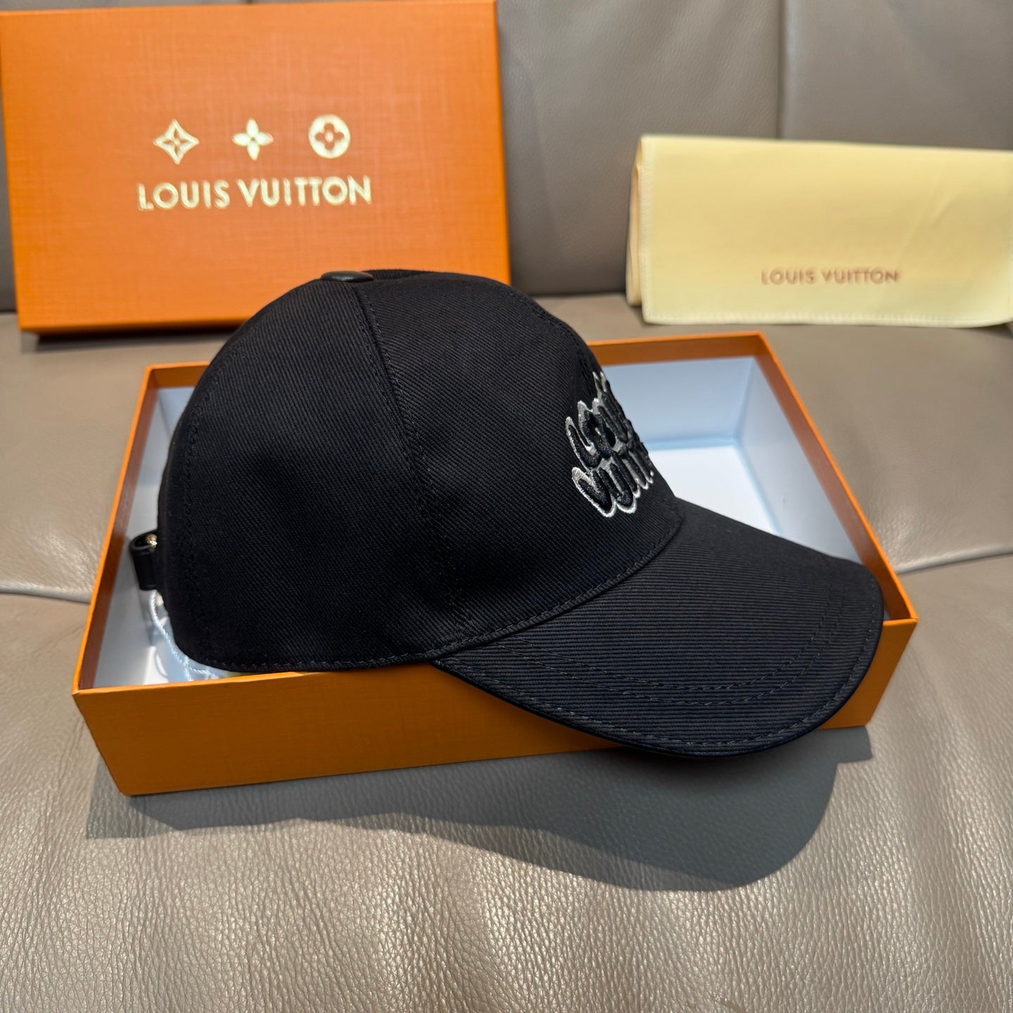 LuxluxHouse Best Quality Caps Louis Vuitton