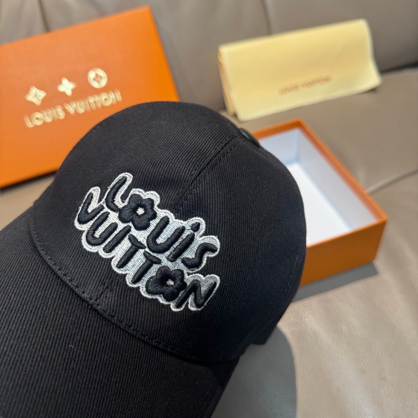 LuxluxHouse Best Quality Caps Louis Vuitton