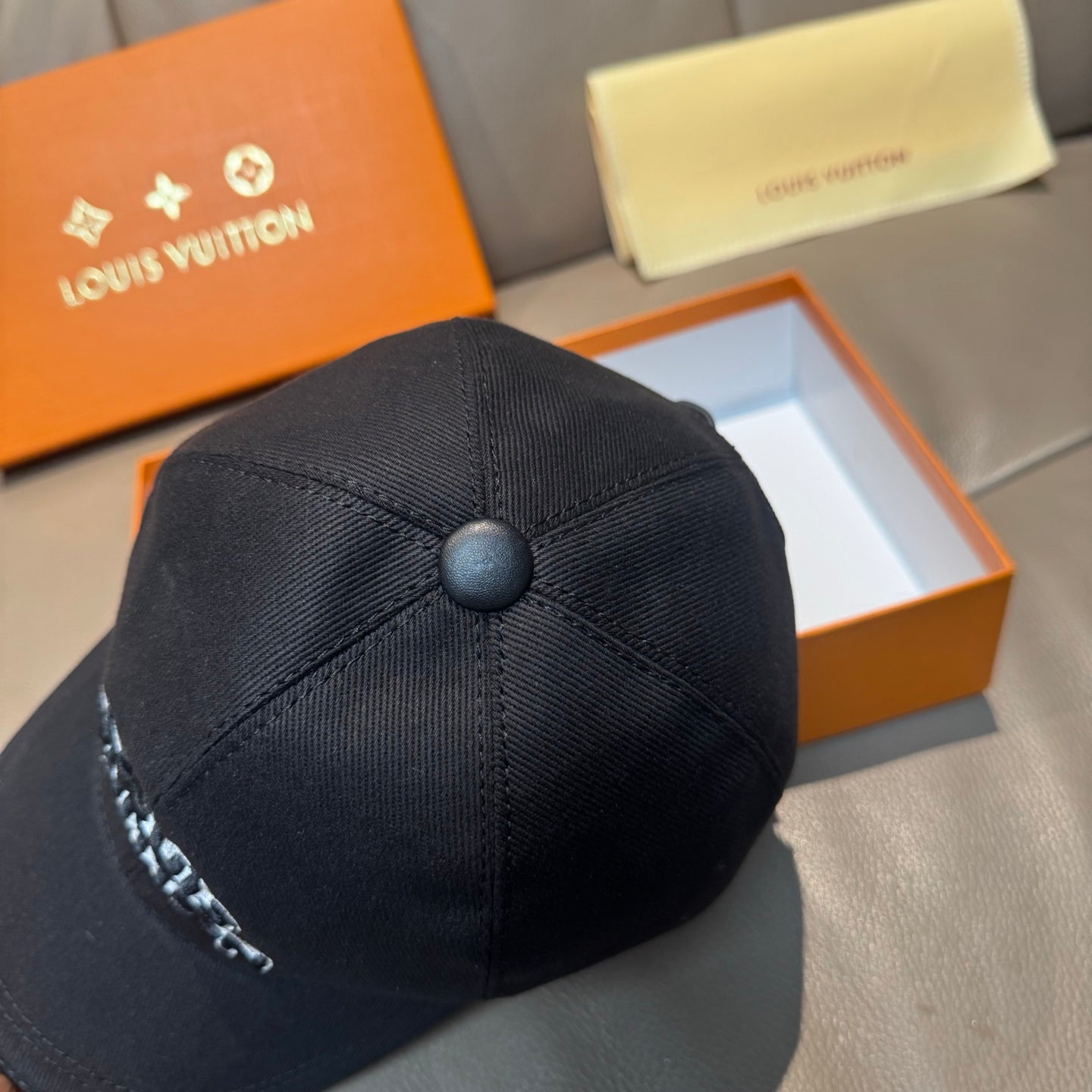 LuxluxHouse Best Quality Caps Louis Vuitton