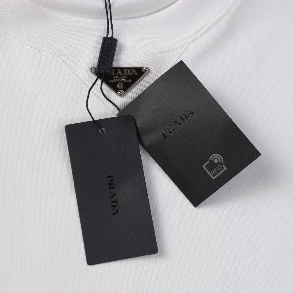 LuxluxHouse Best Quality Clothes T-shirt Prada