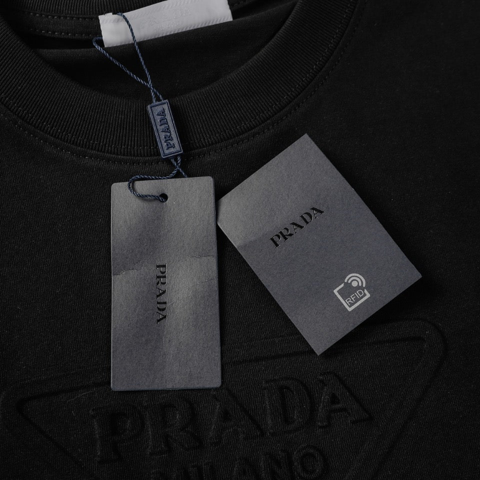 LuxluxHouse Best Quality Clothes T-shirt Prada