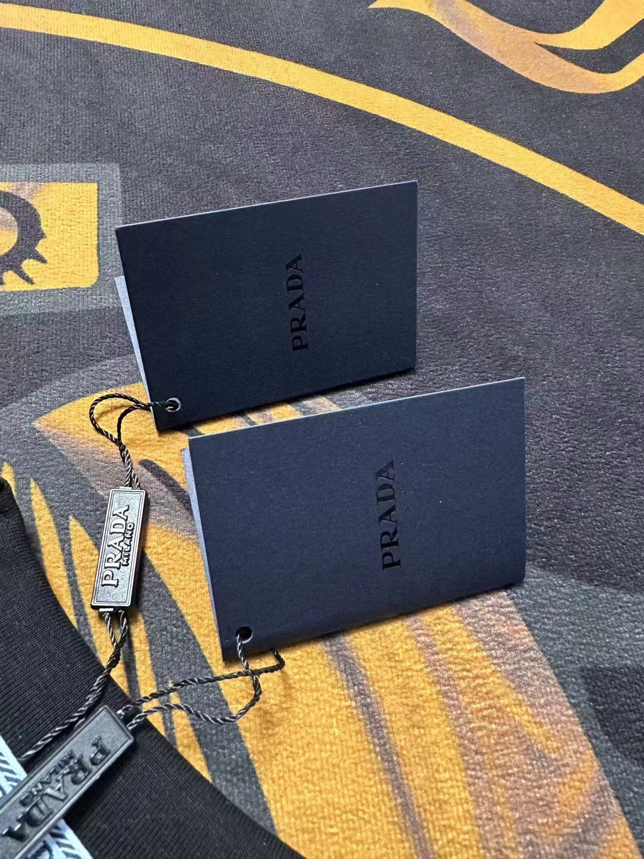 LuxluxHouse Best Quality Clothes T-shirt Prada