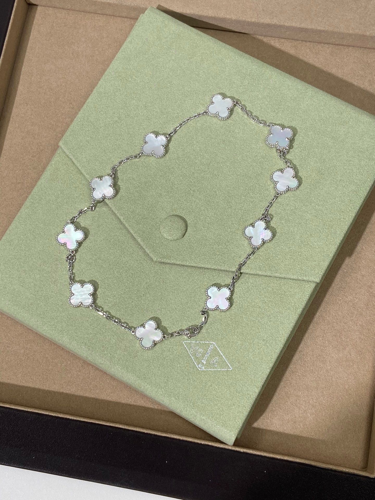 LuxluxHouse Best Quality Accessories Van Cleef & Arpels