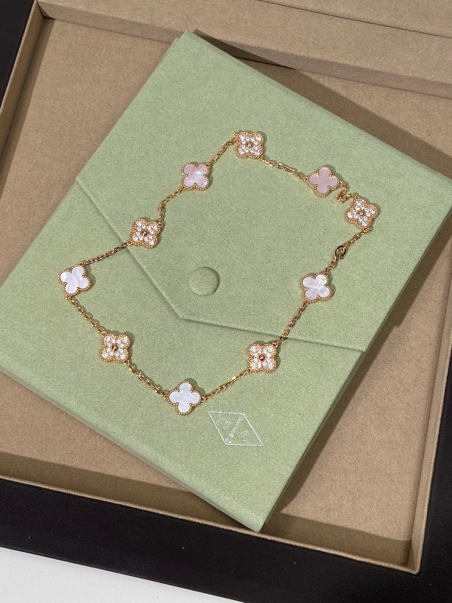 LuxluxHouse Best Quality Accessories Van Cleef & Arpels