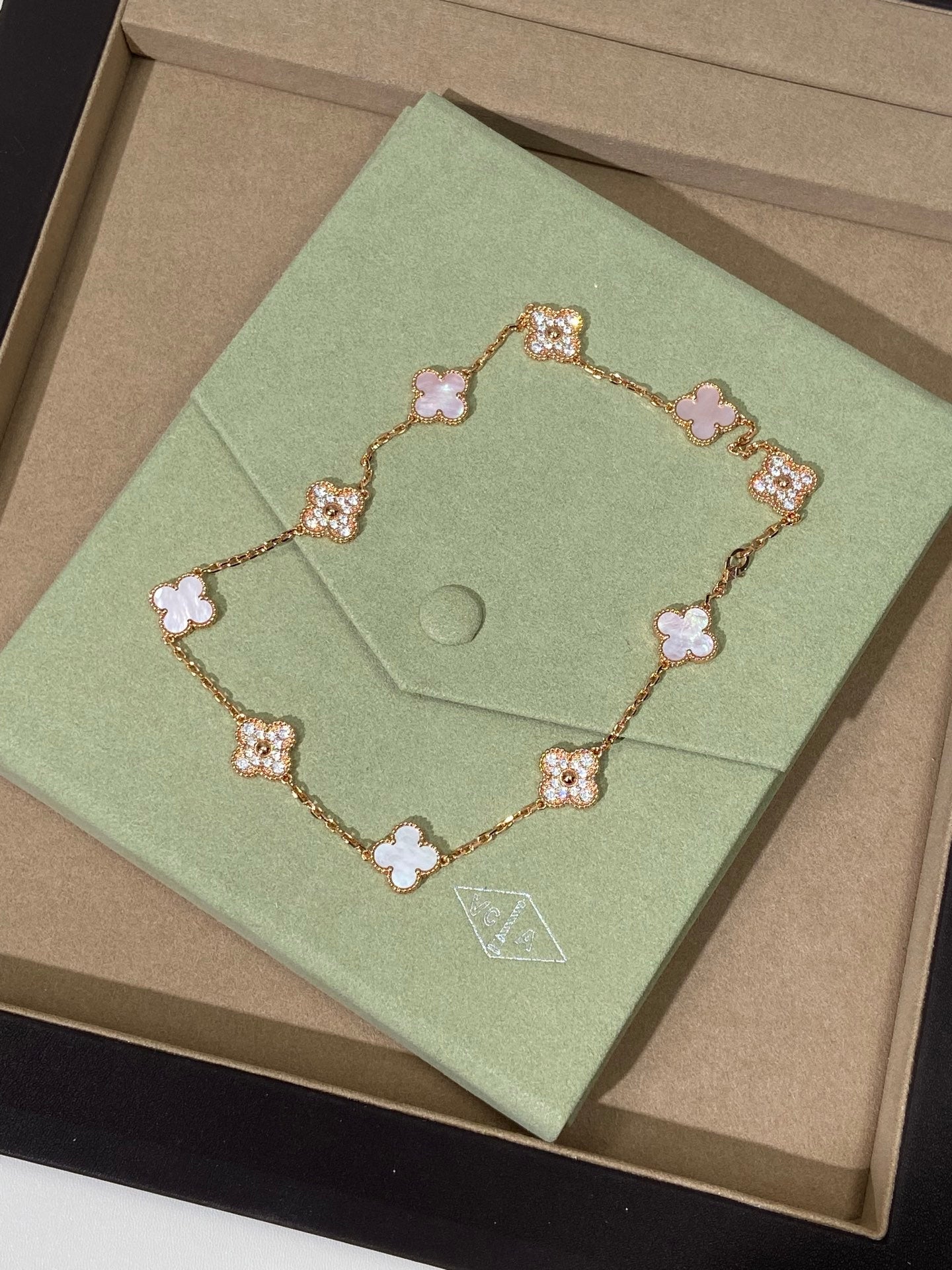 LuxluxHouse Best Quality Accessories Van Cleef & Arpels