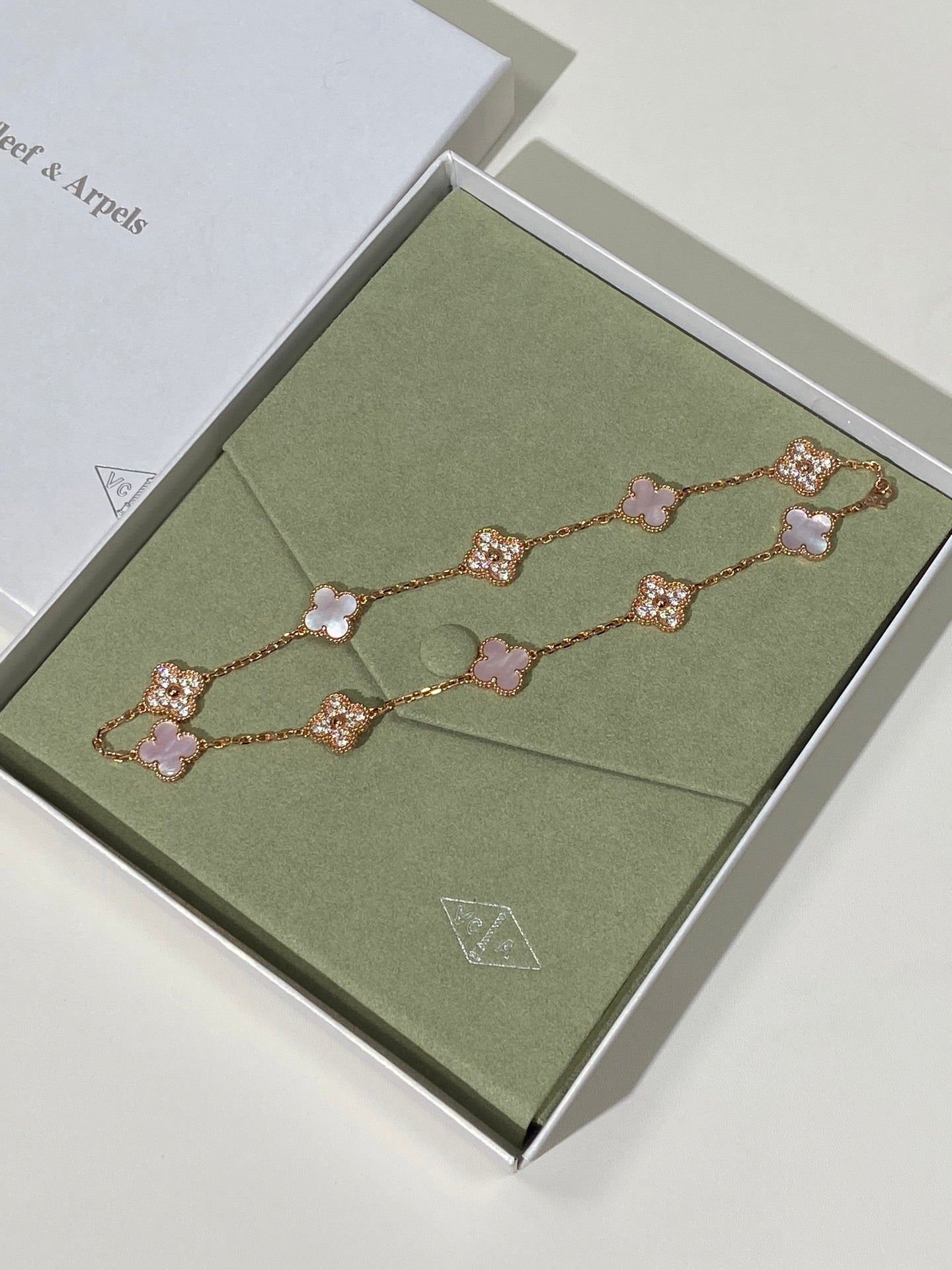 LuxluxHouse Best Quality Accessories Van Cleef & Arpels