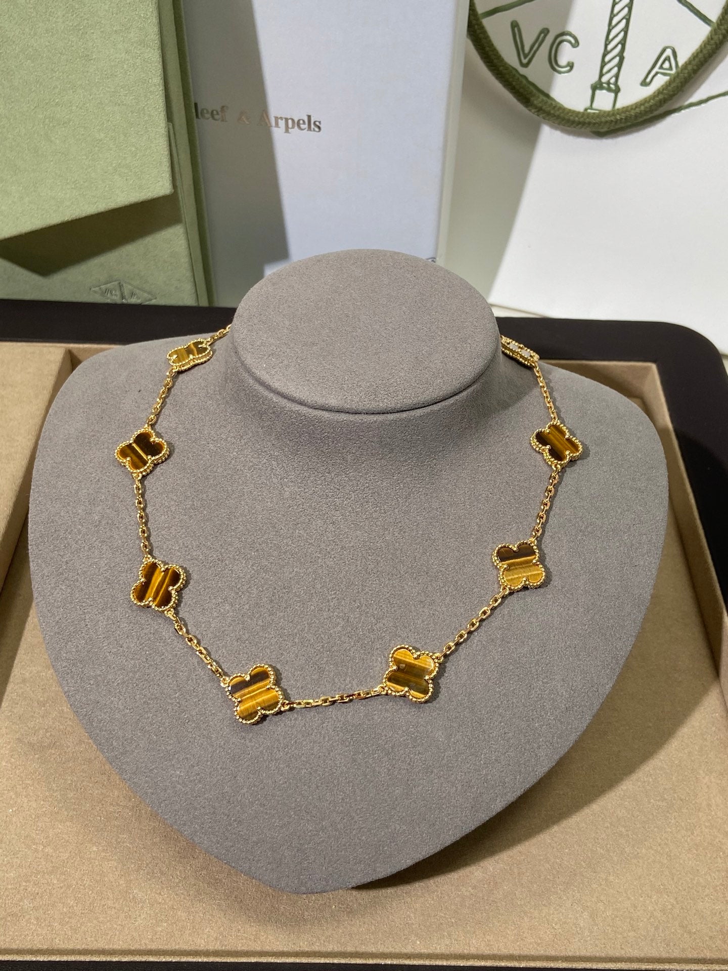 LuxluxHouse Best Quality Accessories Van Cleef & Arpels