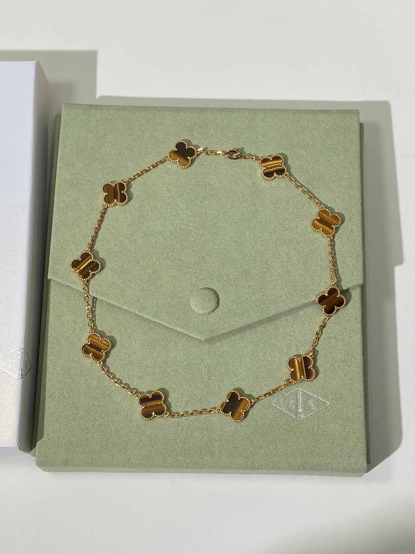 LuxluxHouse Best Quality Accessories Van Cleef & Arpels