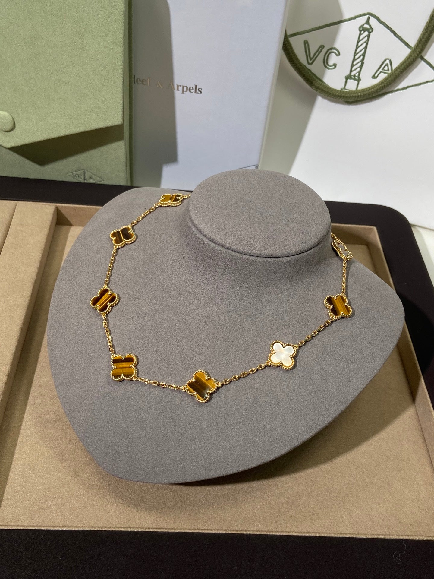 LuxluxHouse Best Quality Accessories Van Cleef & Arpels