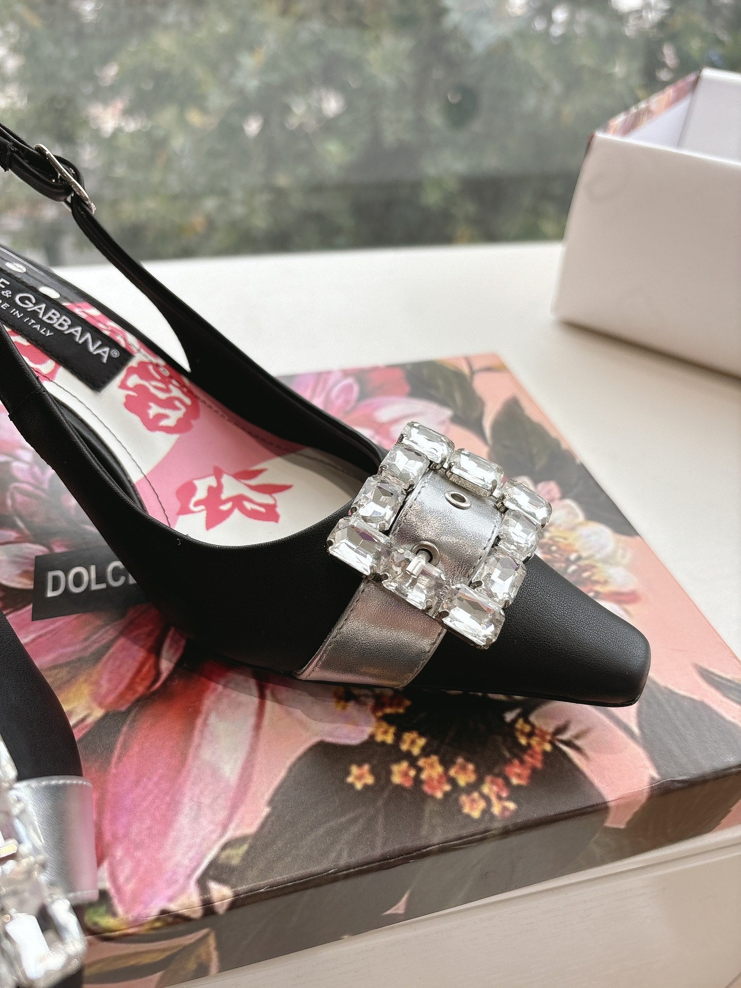 LuxluxHouse Best Quality Dolce & Gabbana Women Shoes
