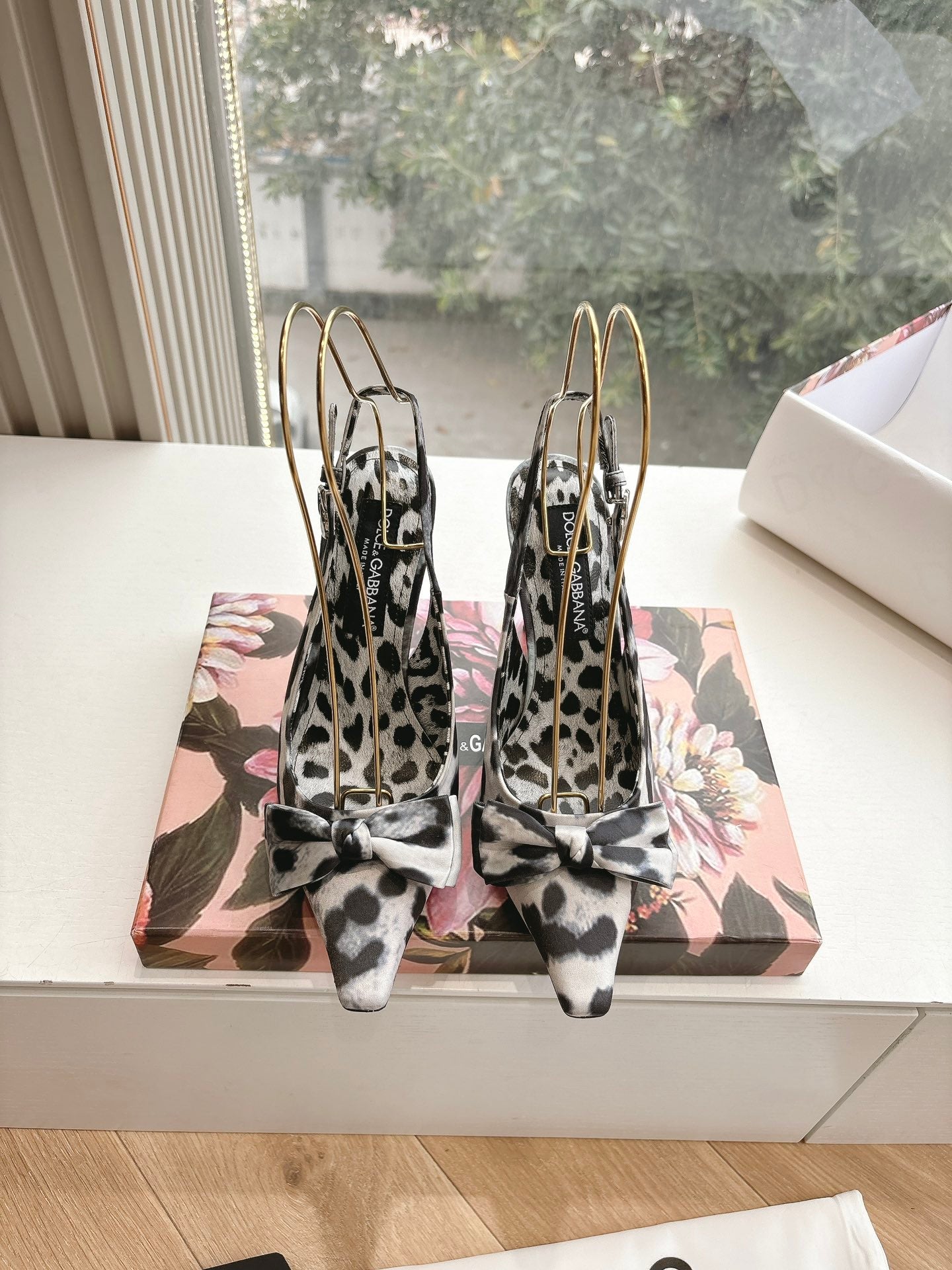 LuxluxHouse Best Quality Dolce & Gabbana Women Shoes