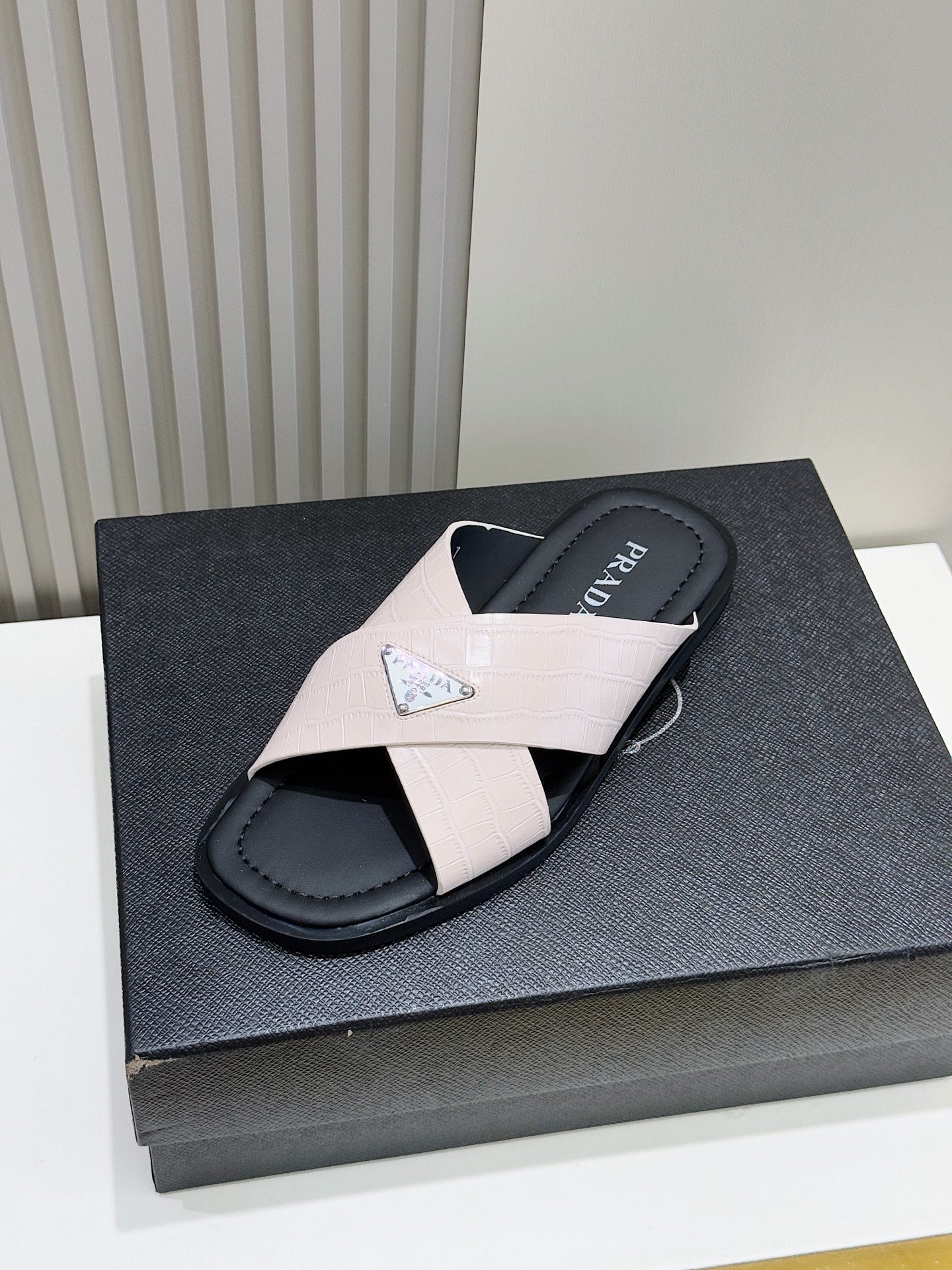 LuxluxHouse Best Quality Sandals Prada