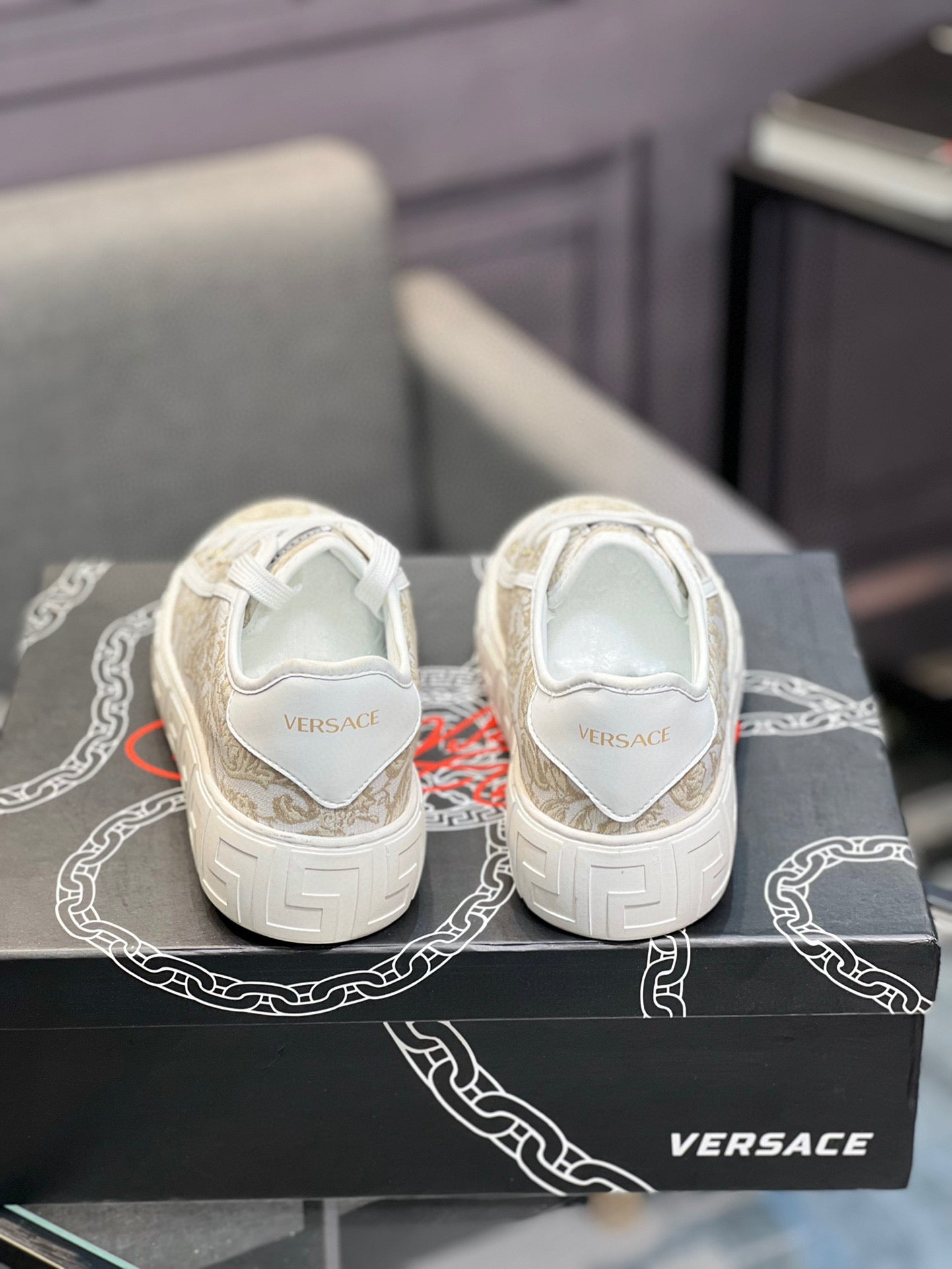 LuxluxHouse Best Quality Shoes Versace